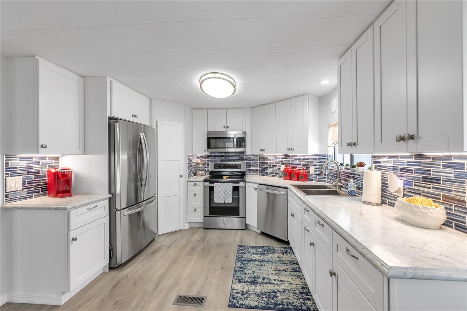 Image 17 of 35 For 2107 Palma Sola Boulevard 10