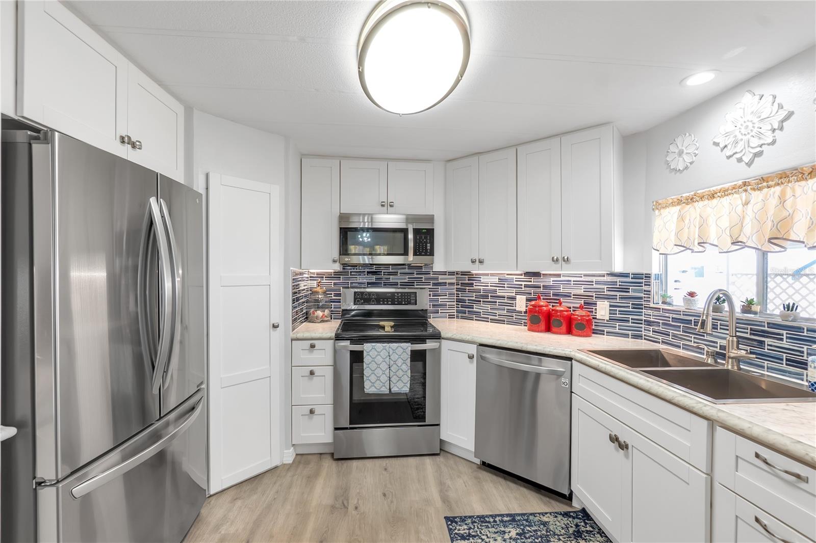 Image 18 of 35 For 2107 Palma Sola Boulevard 10