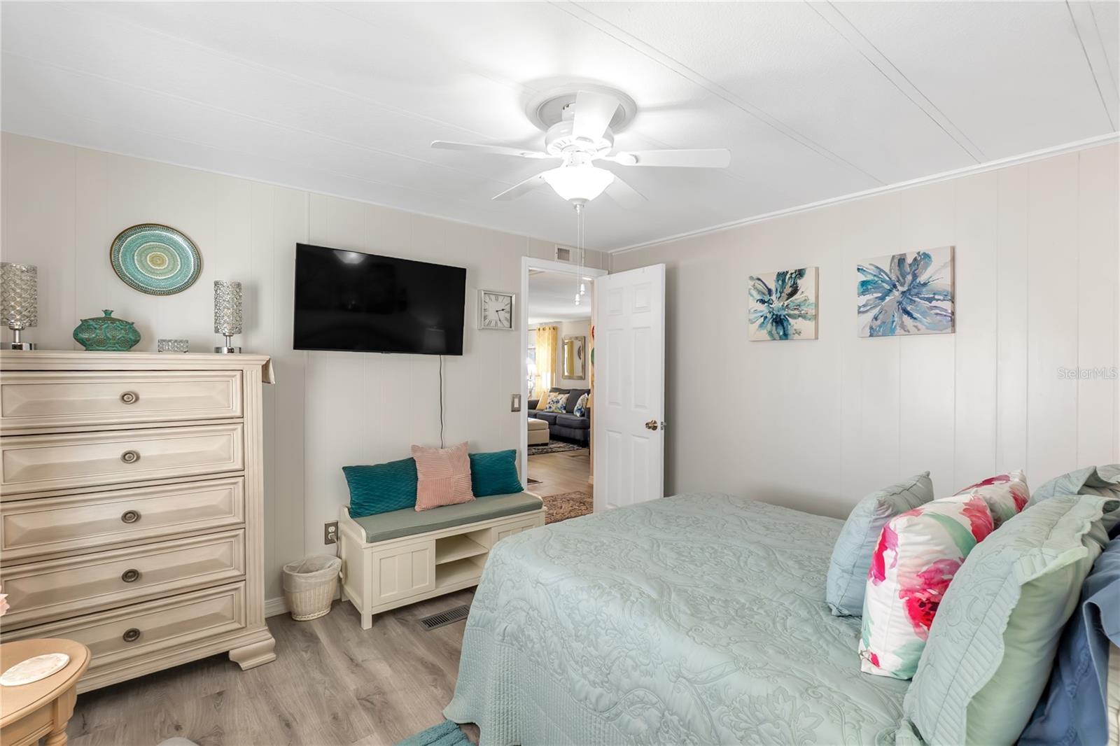 Image 21 of 35 For 2107 Palma Sola Boulevard 10