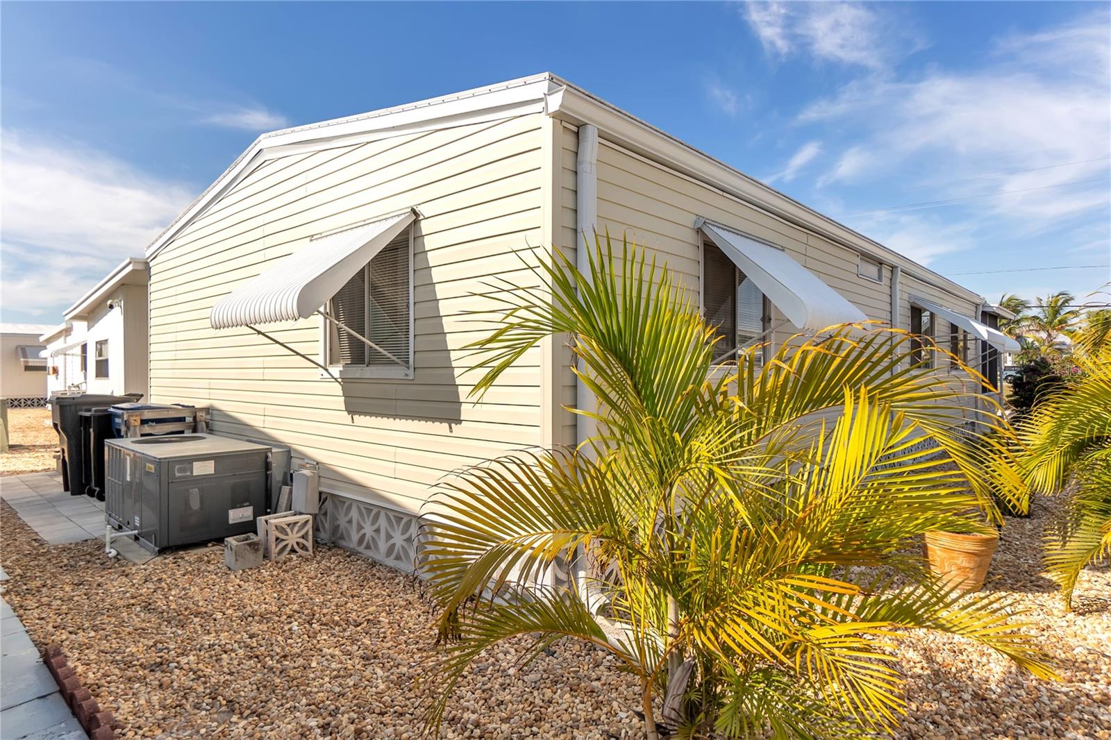 Image 32 of 35 For 2107 Palma Sola Boulevard 10