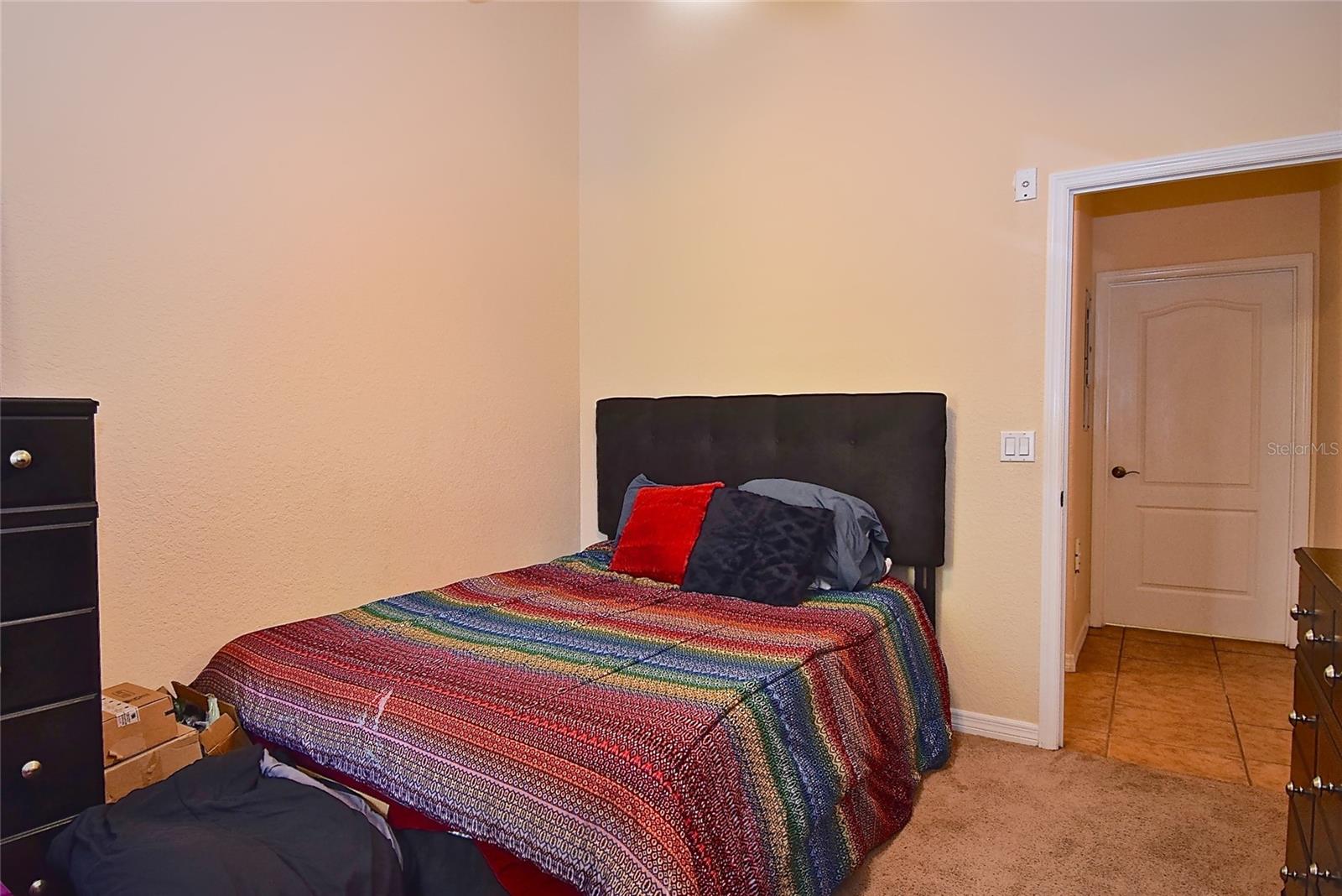 Image 14 of 43 For 1000 Gardens Edge Drive 1023