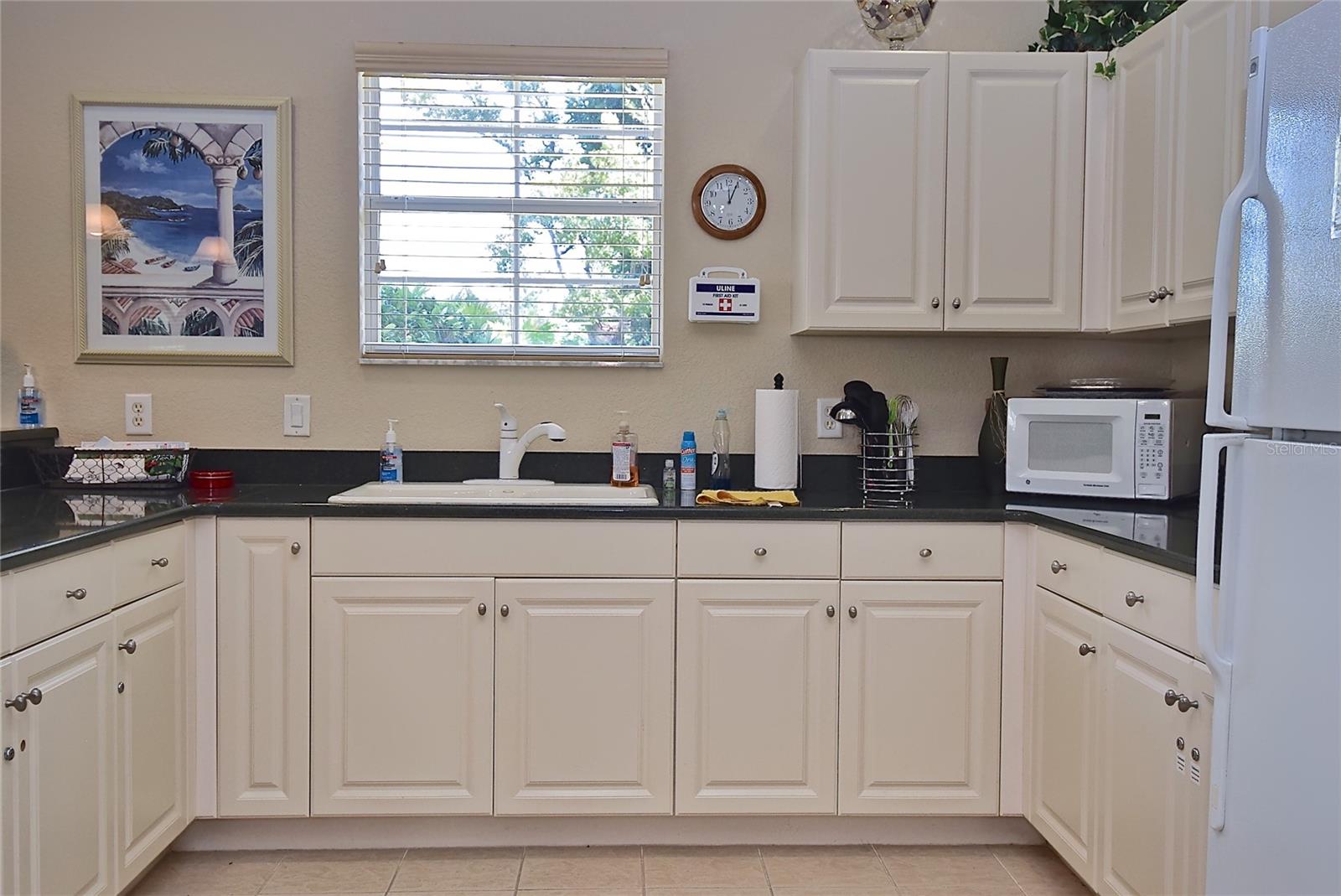 Image 33 of 43 For 1000 Gardens Edge Drive 1023