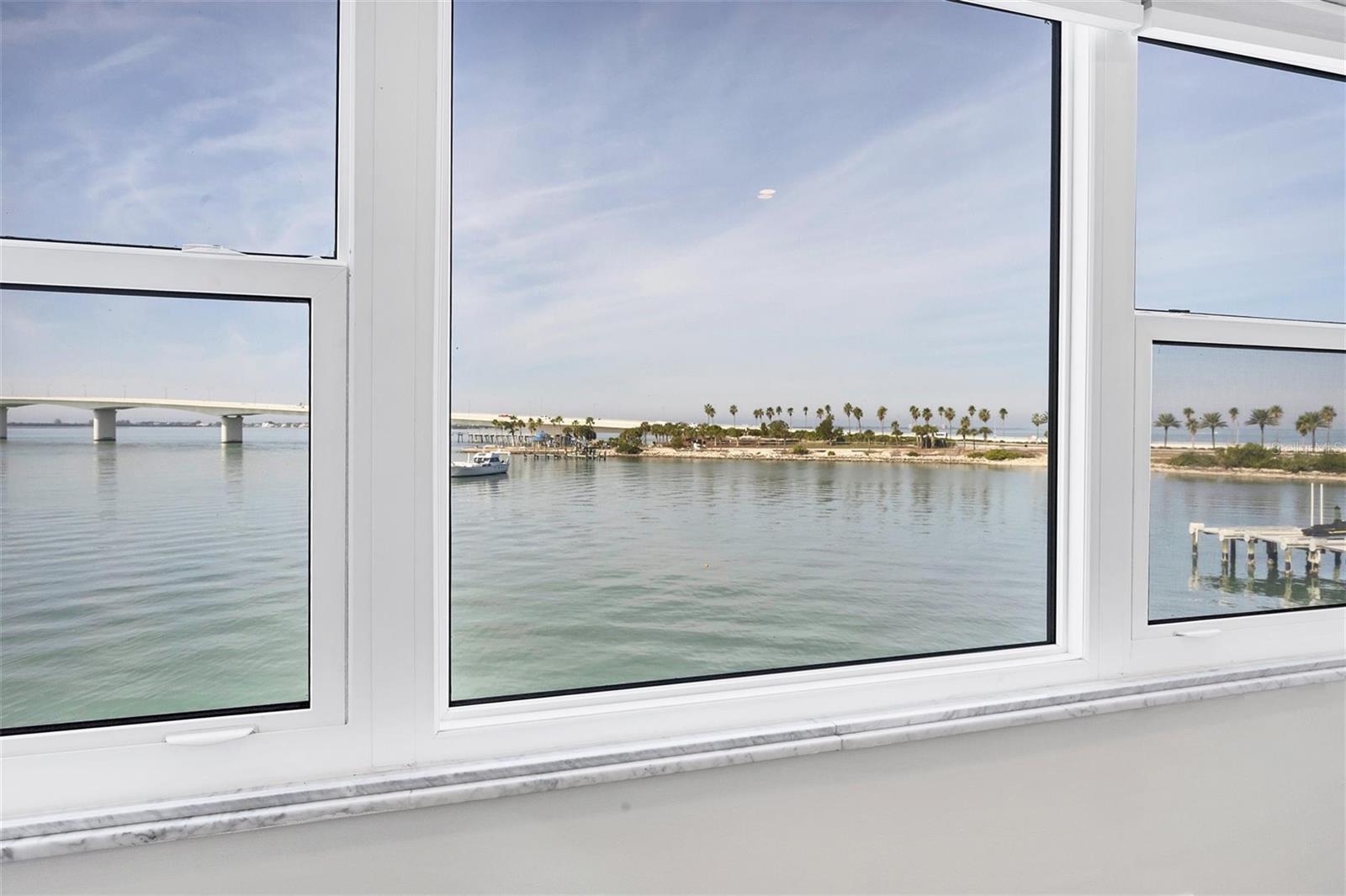 Image 28 of 60 For 226 Golden Gate Point 32