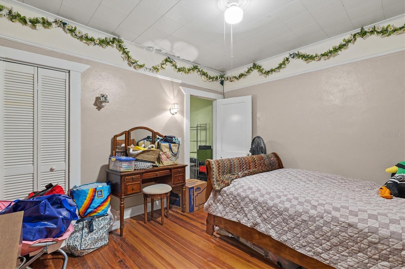 Image 13 of 61 For 2121 7th Avenue W