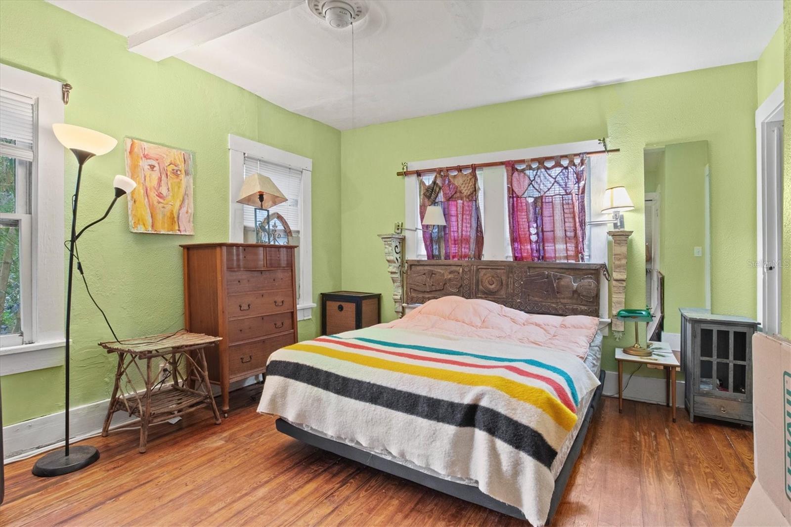 Image 42 of 61 For 2121 7th Avenue W