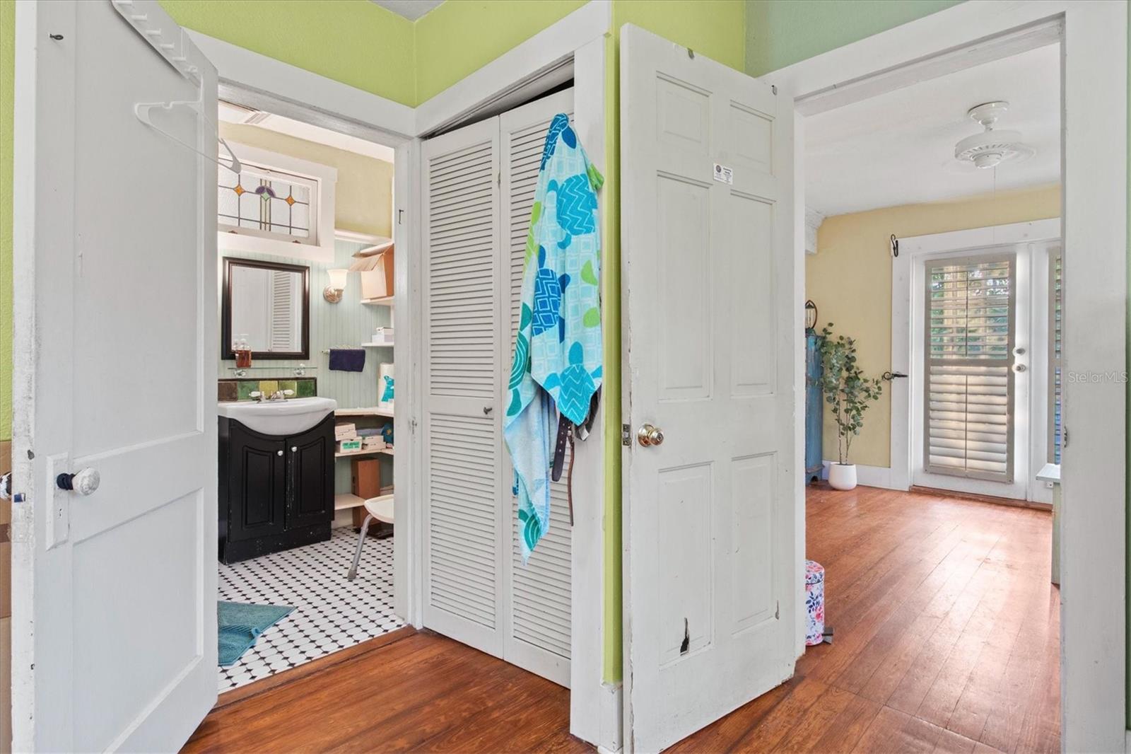 Image 45 of 61 For 2121 7th Avenue W