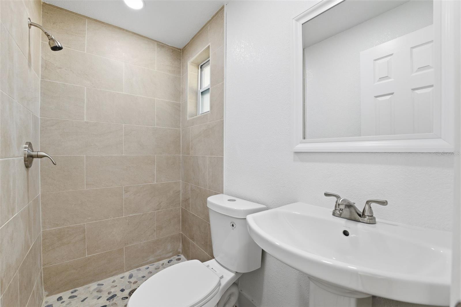 Image 27 of 29 For 5749 Pine Street