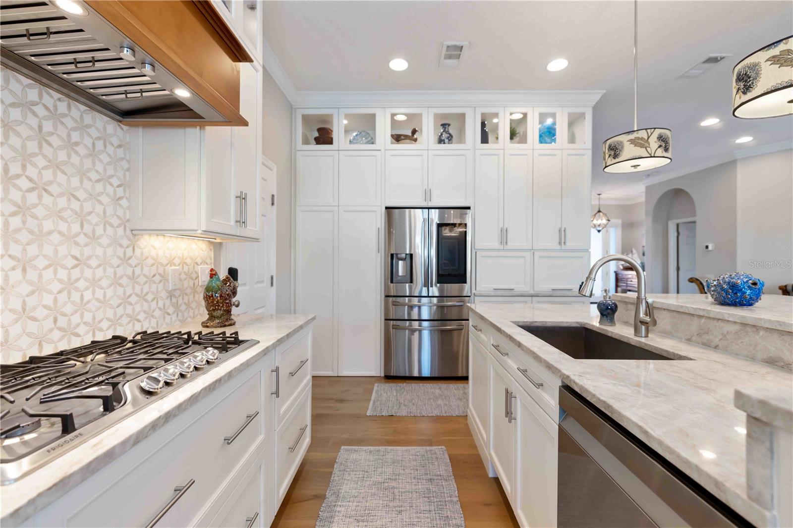 Image 13 of 56 For 304 Americas Cup Boulevard