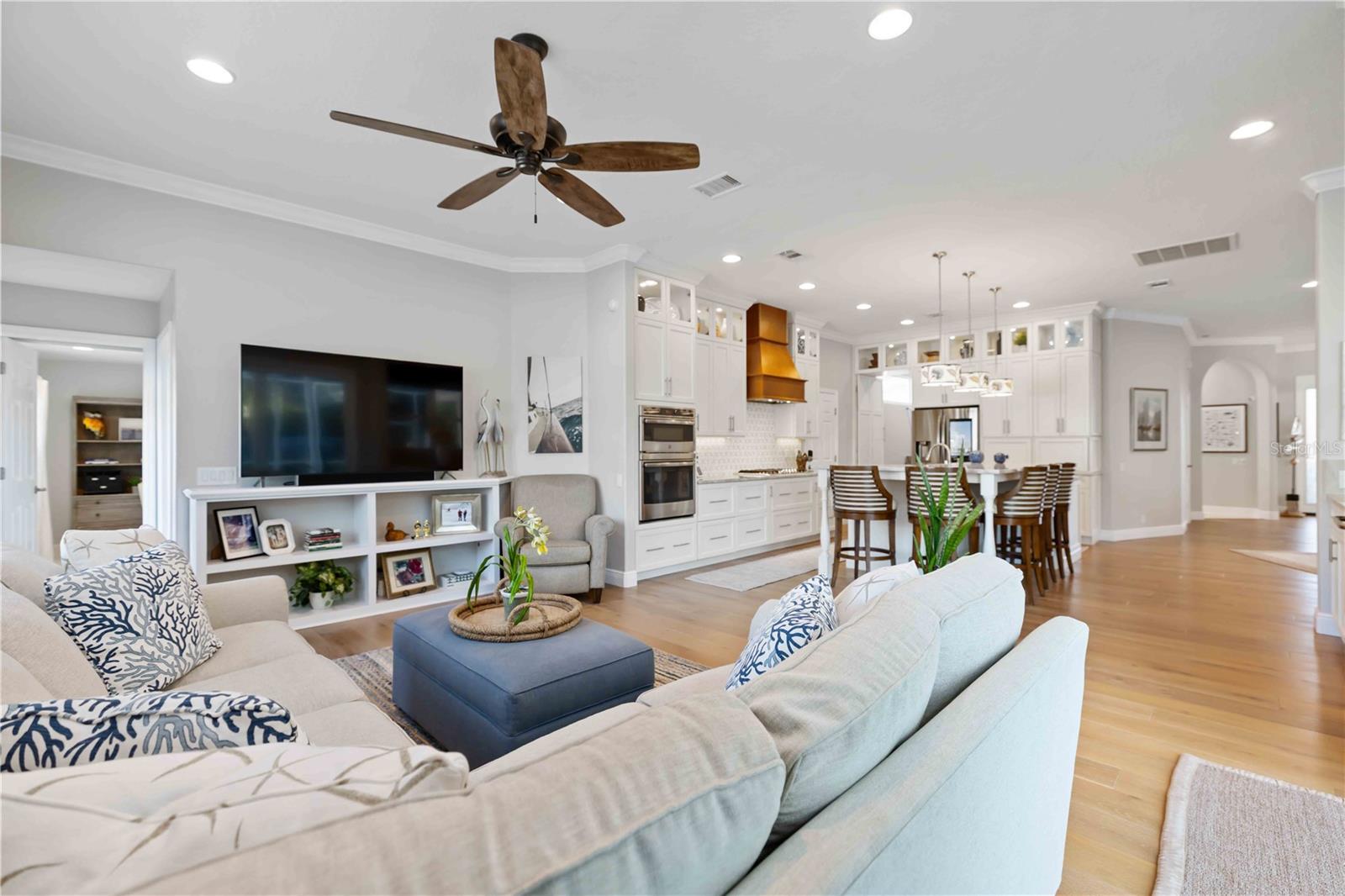 Image 20 of 56 For 304 Americas Cup Boulevard