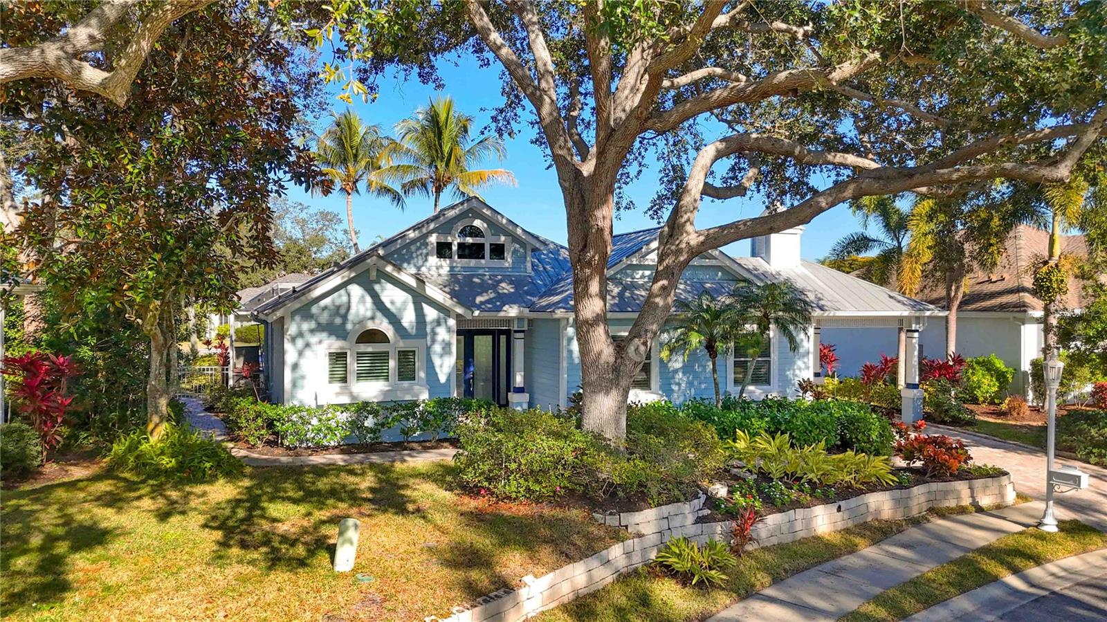 Image 3 of 56 For 304 Americas Cup Boulevard