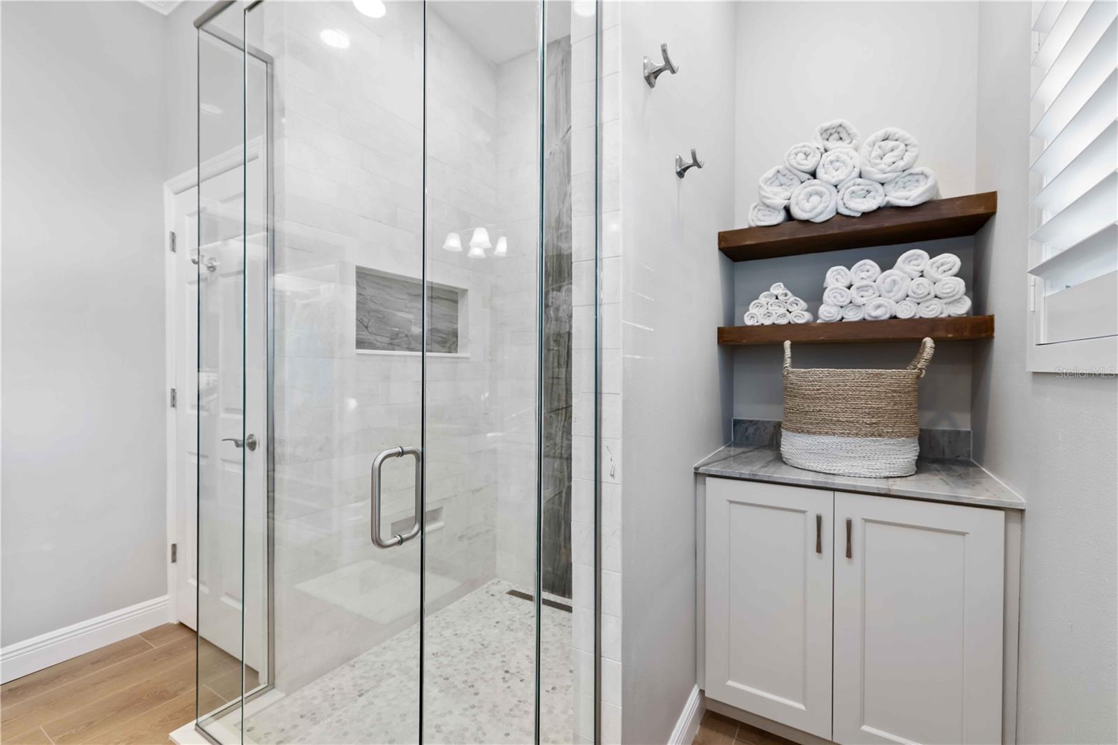 Image 31 of 56 For 304 Americas Cup Boulevard