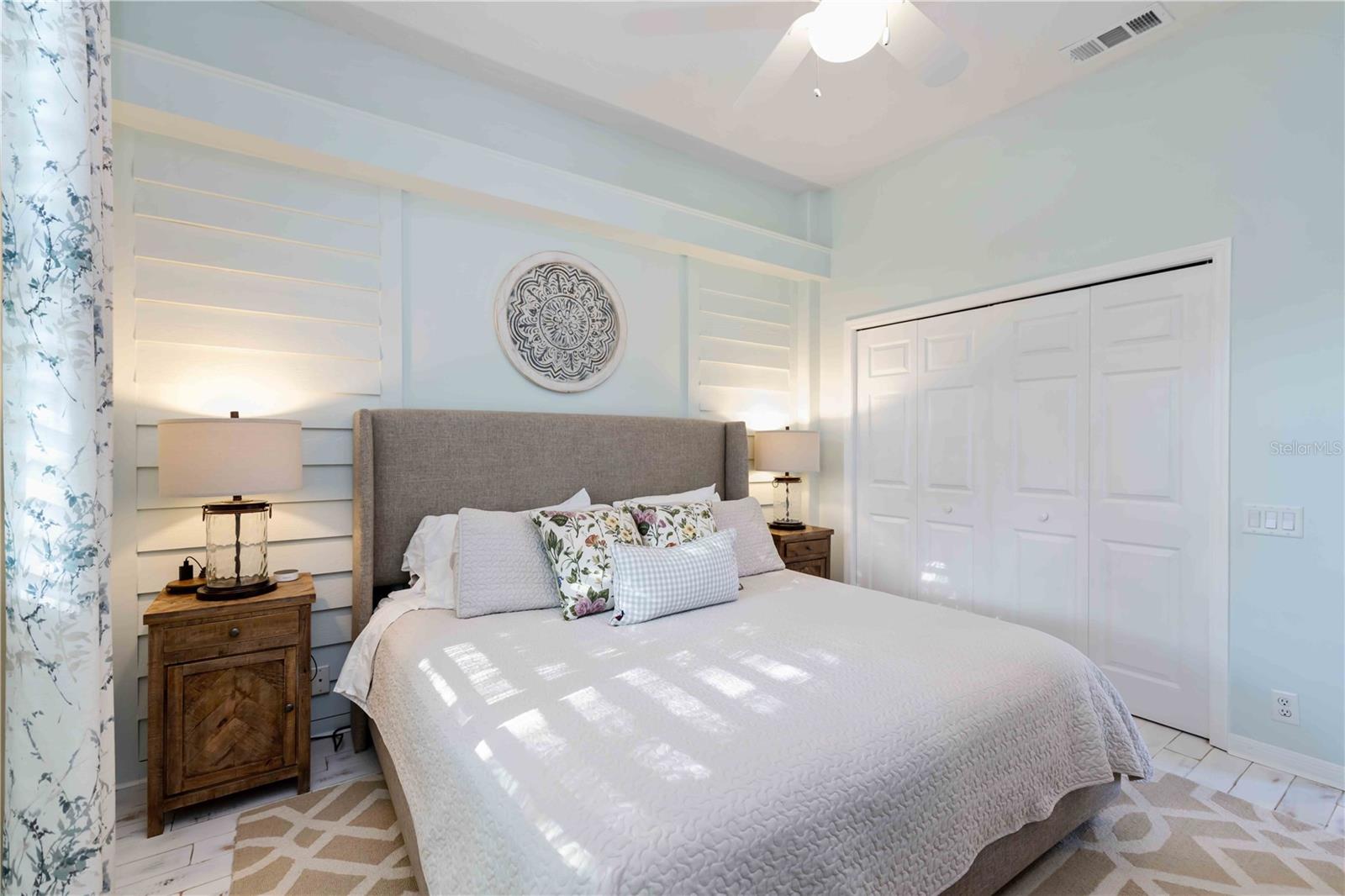 Image 34 of 56 For 304 Americas Cup Boulevard