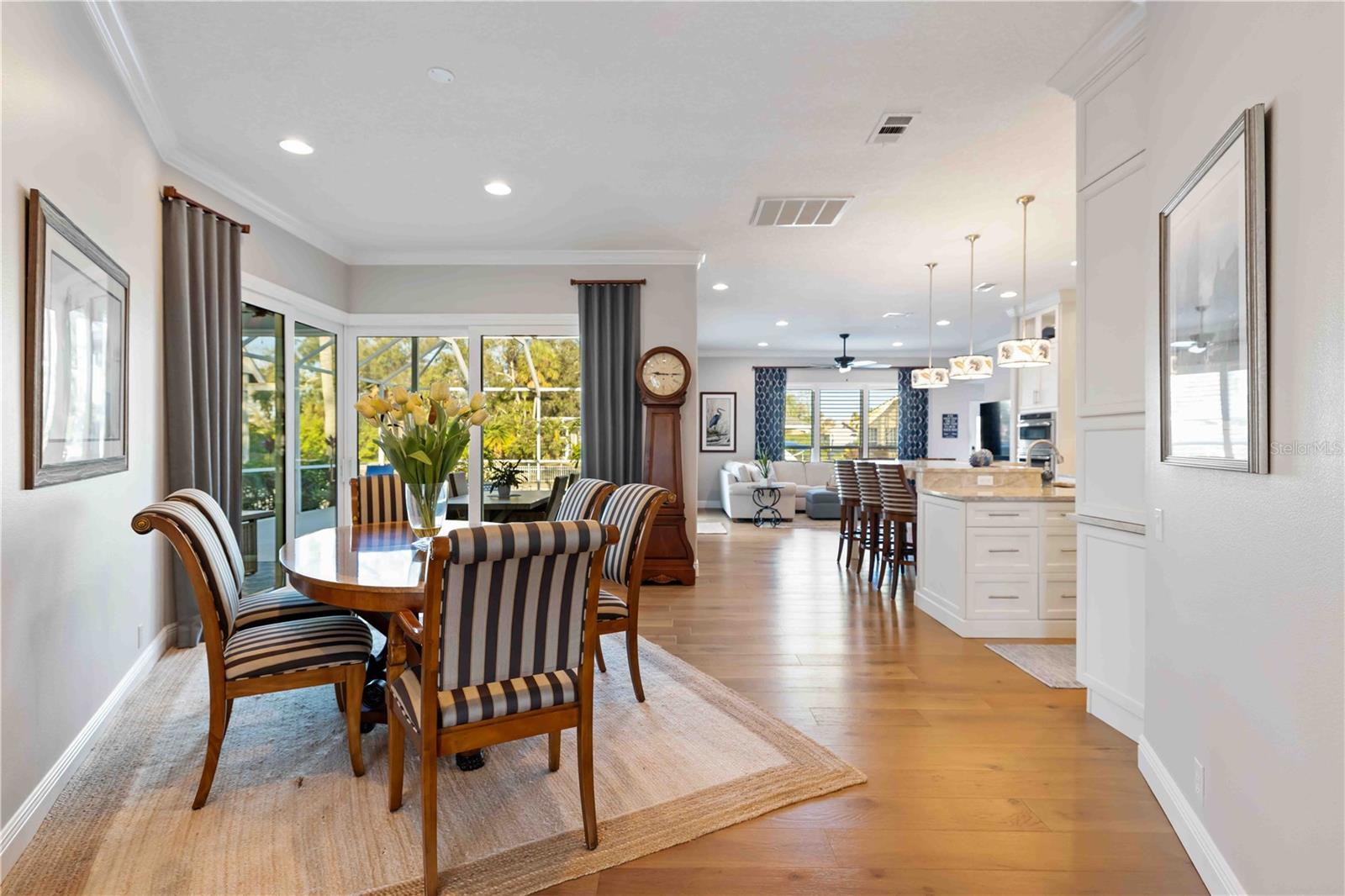 Image 7 of 56 For 304 Americas Cup Boulevard