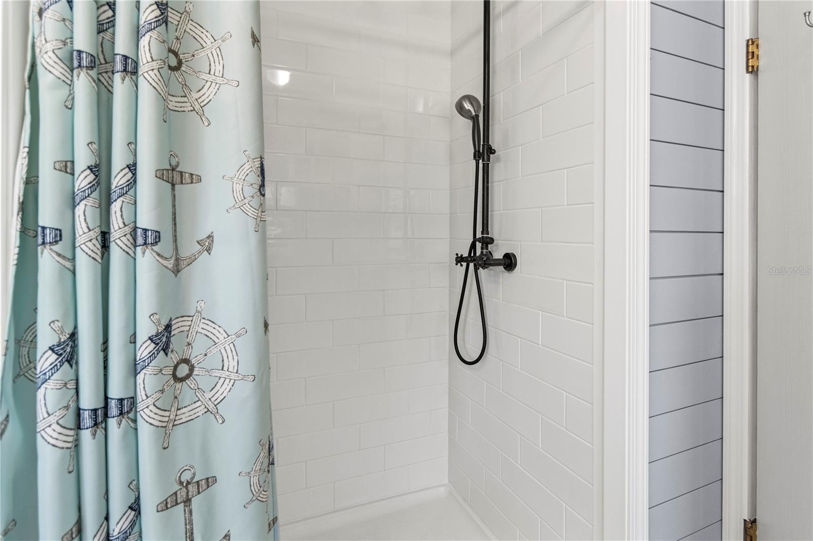 Image 23 of 44 For 158 Nightingale Circle