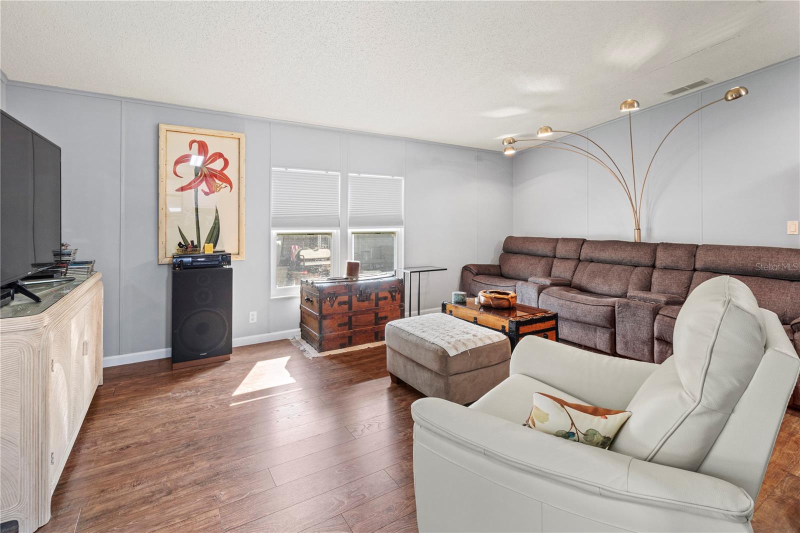 Image 8 of 44 For 158 Nightingale Circle