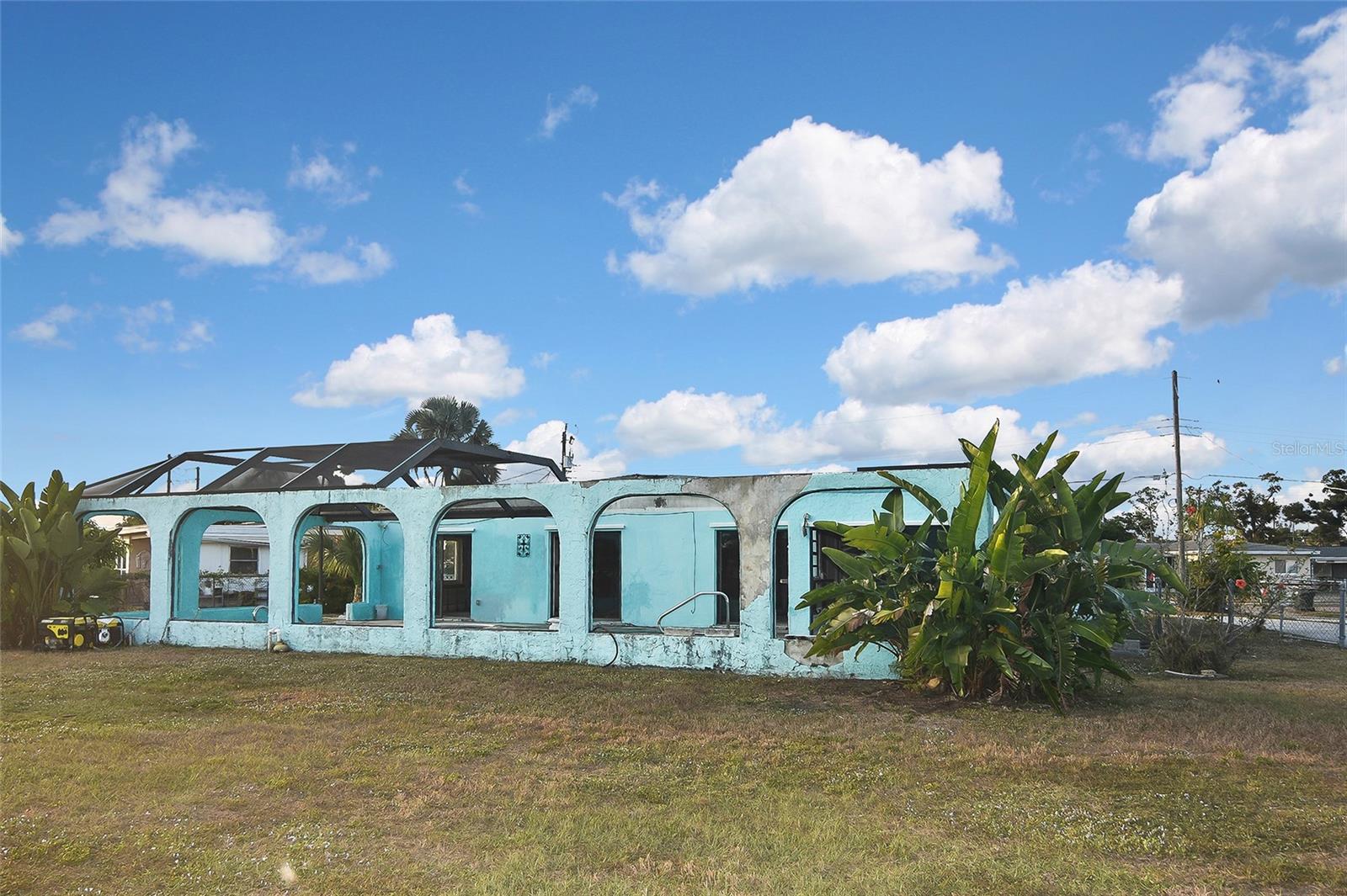 Image 33 of 40 For 6067 Merril Street