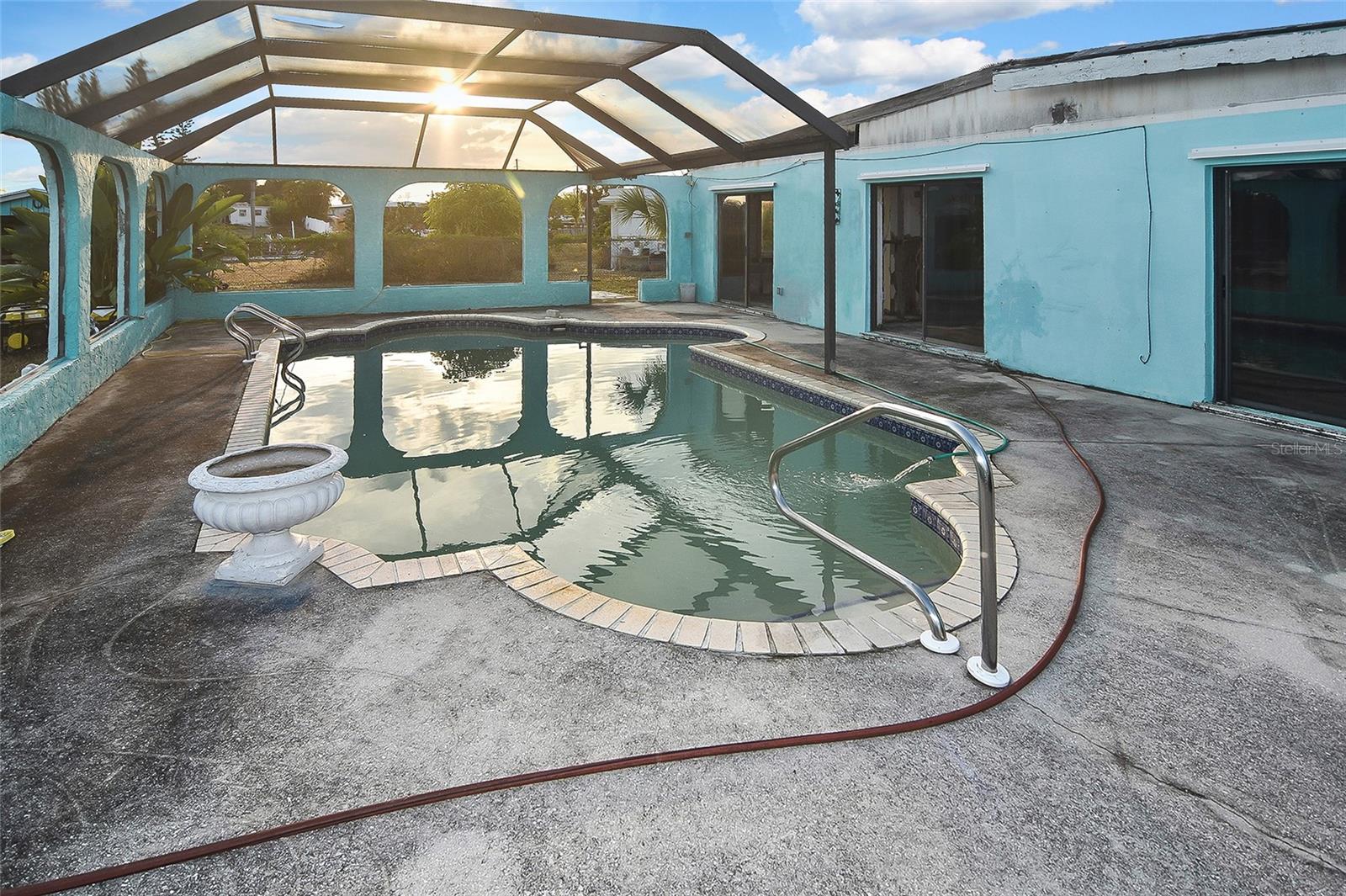 Image 34 of 40 For 6067 Merril Street