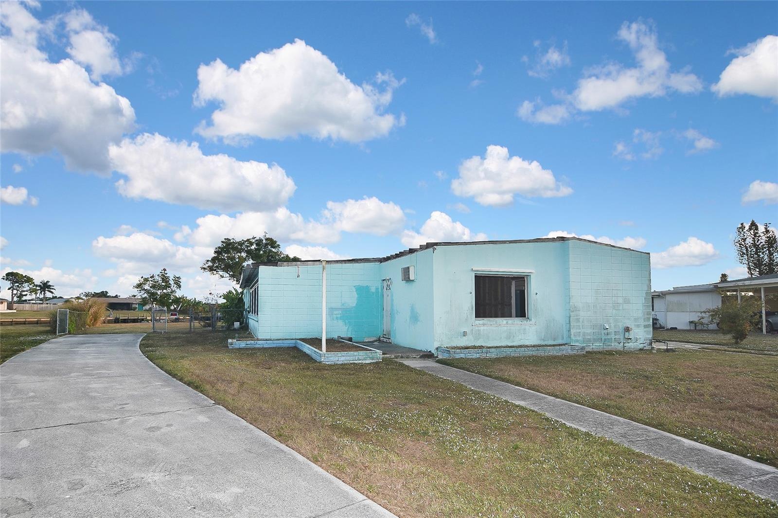 Image 38 of 40 For 6067 Merril Street