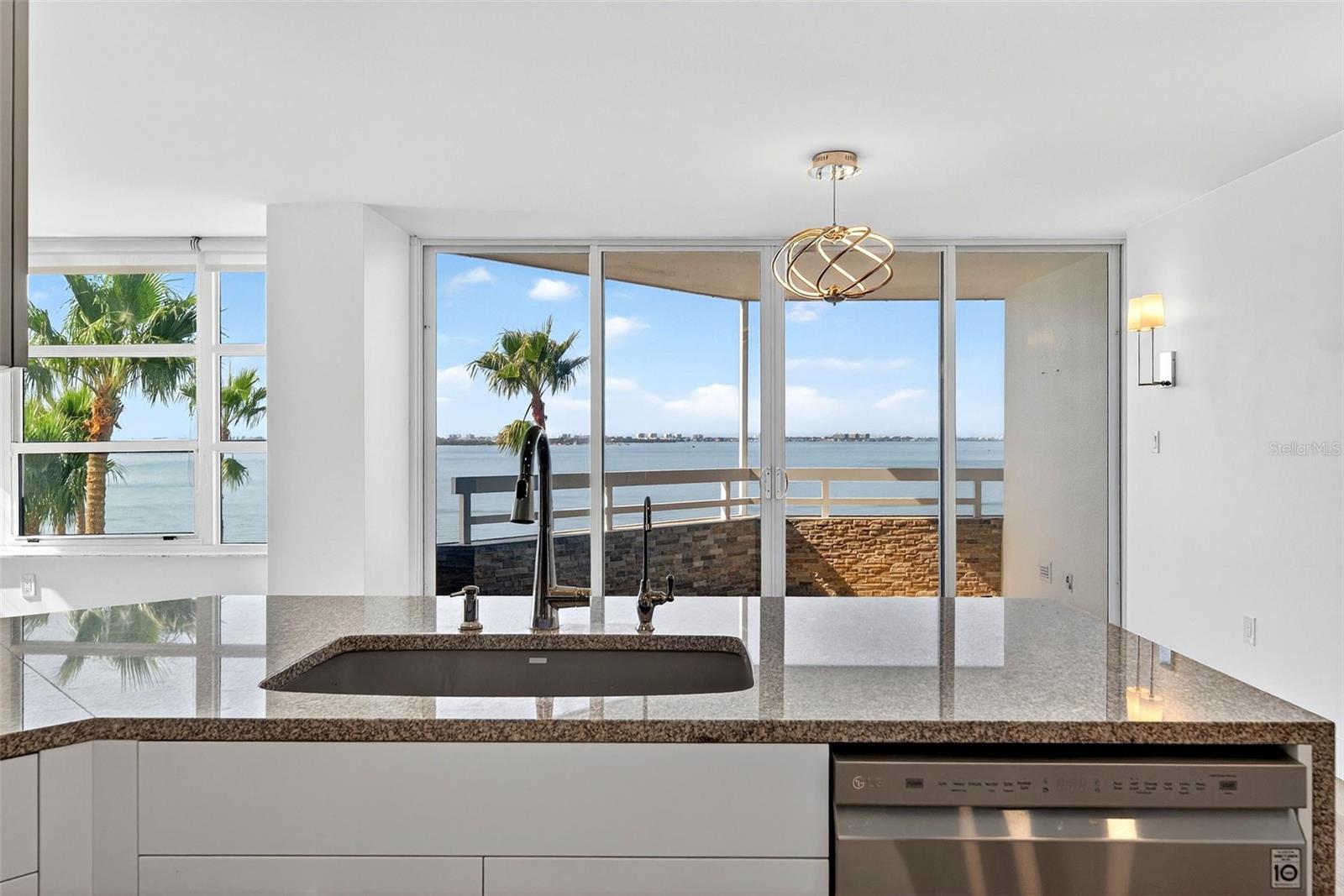 Image 20 of 100 For 888 Blvd Of The Arts  605