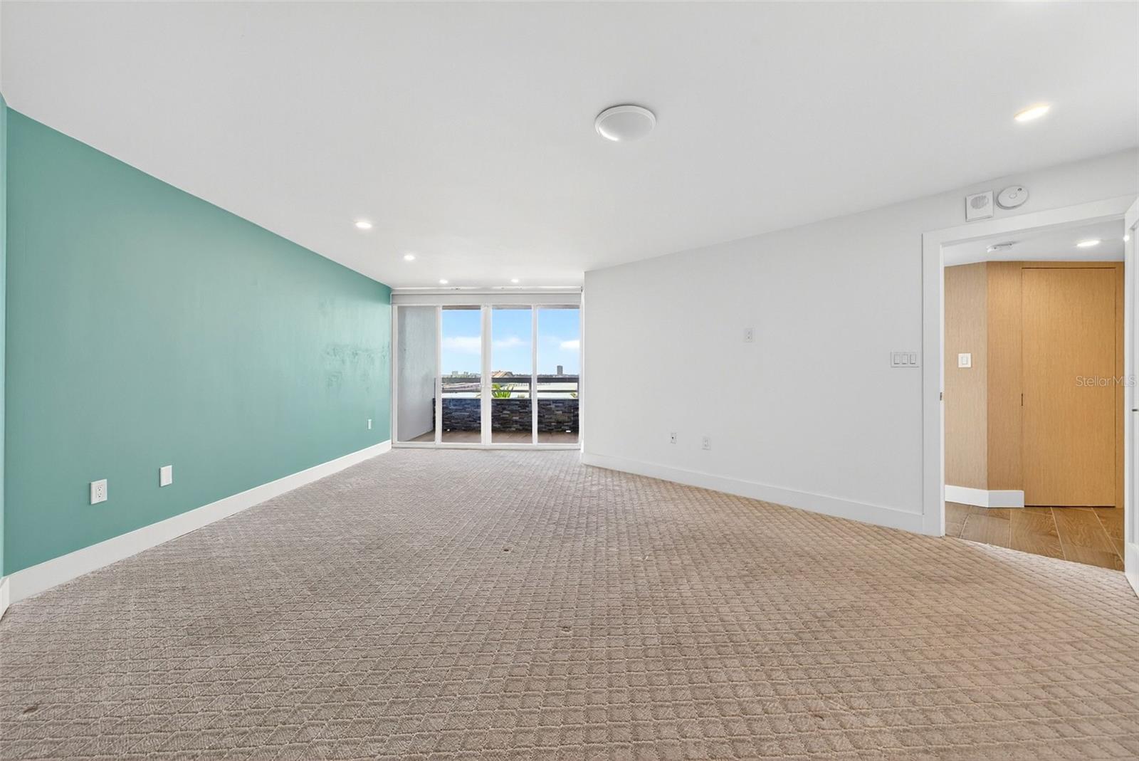 Image 25 of 100 For 888 Blvd Of The Arts  605