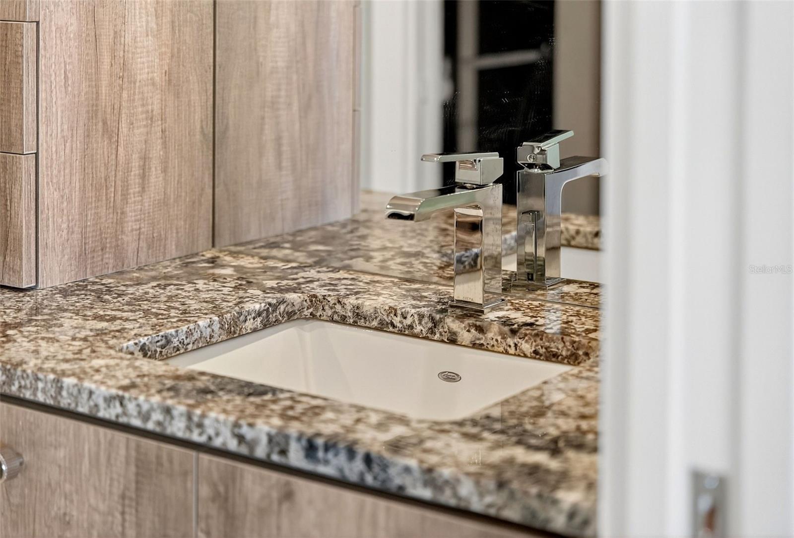 Image 39 of 100 For 888 Blvd Of The Arts  605