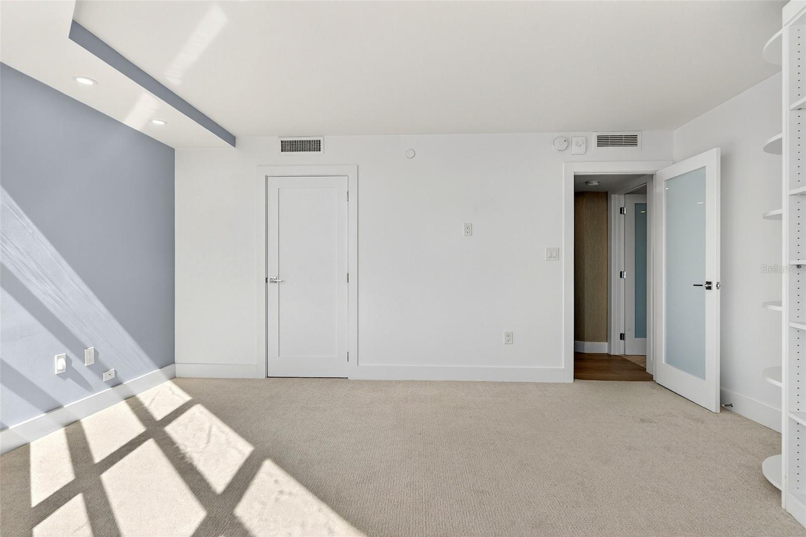 Image 45 of 100 For 888 Blvd Of The Arts  605