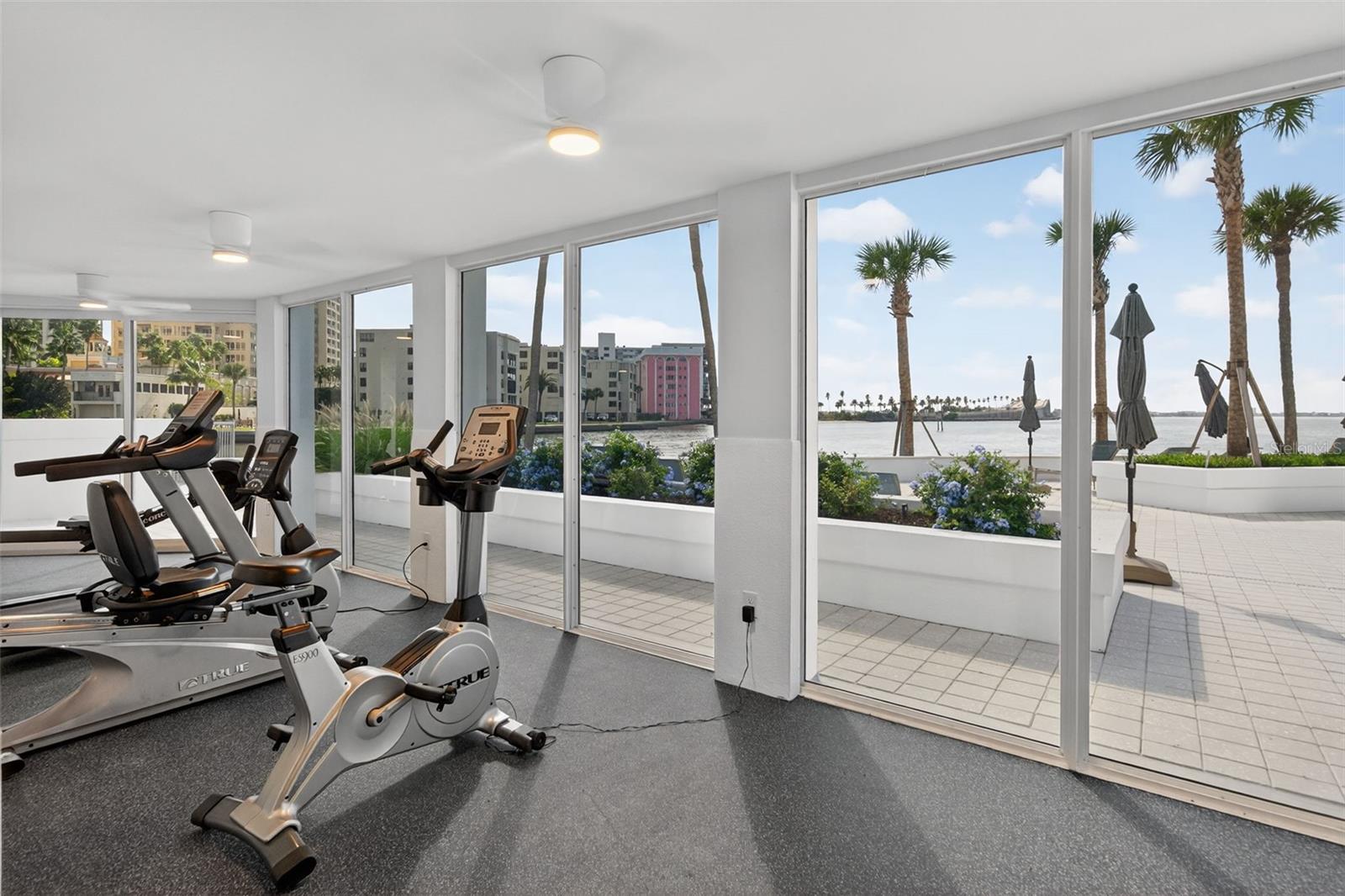 Image 57 of 100 For 888 Blvd Of The Arts  605