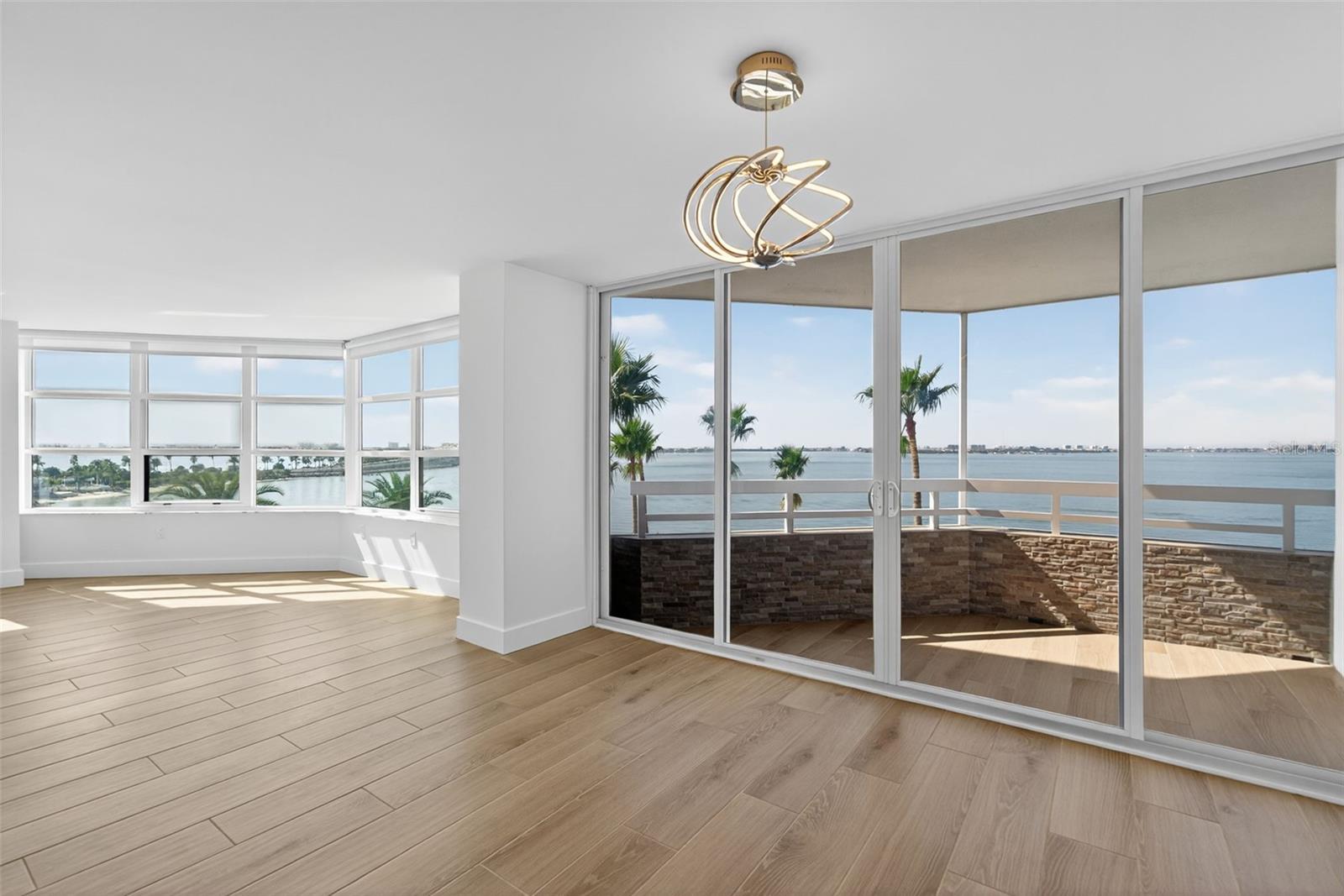 Image 6 of 100 For 888 Blvd Of The Arts  605