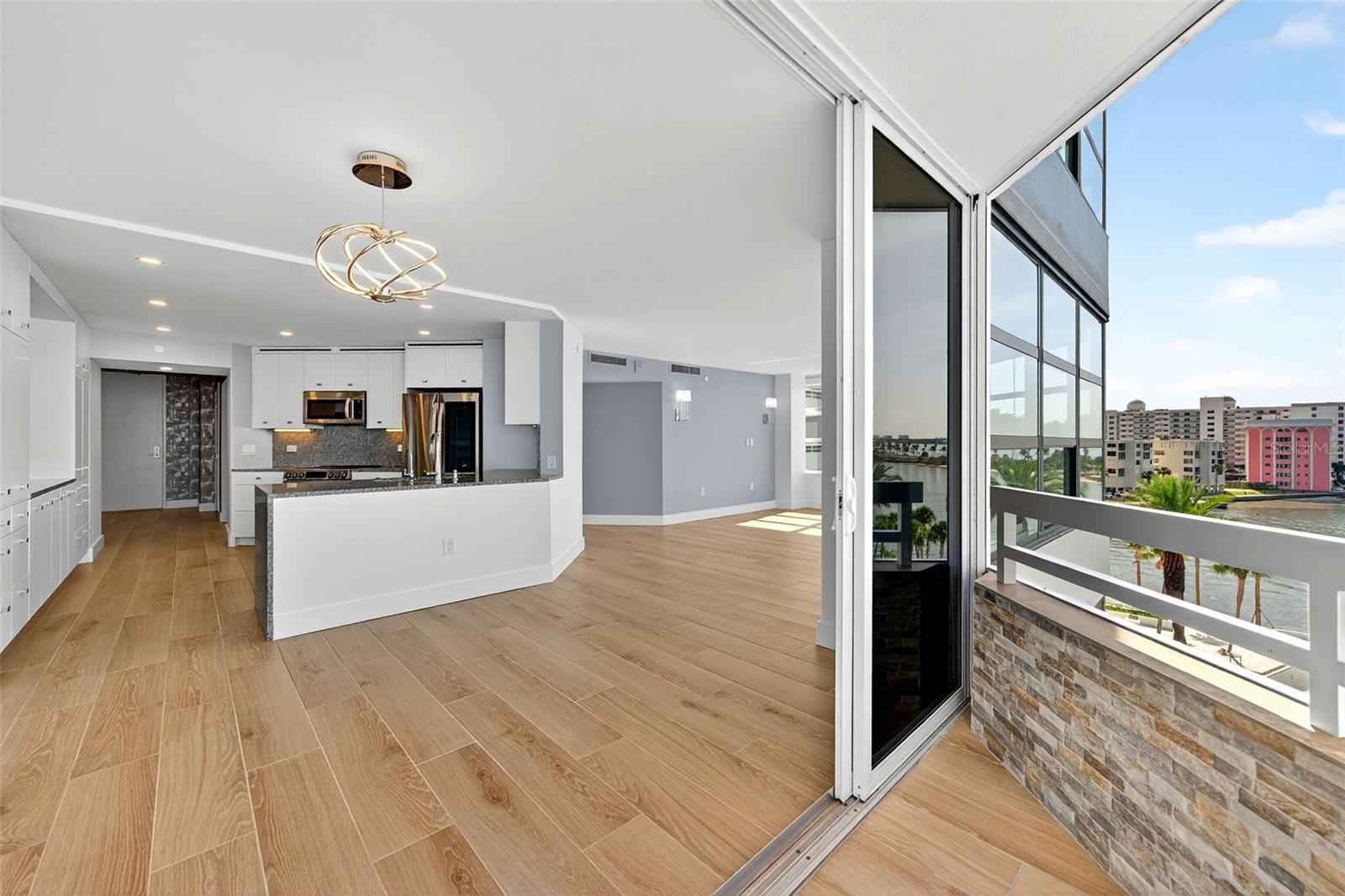 Image 7 of 100 For 888 Blvd Of The Arts  605