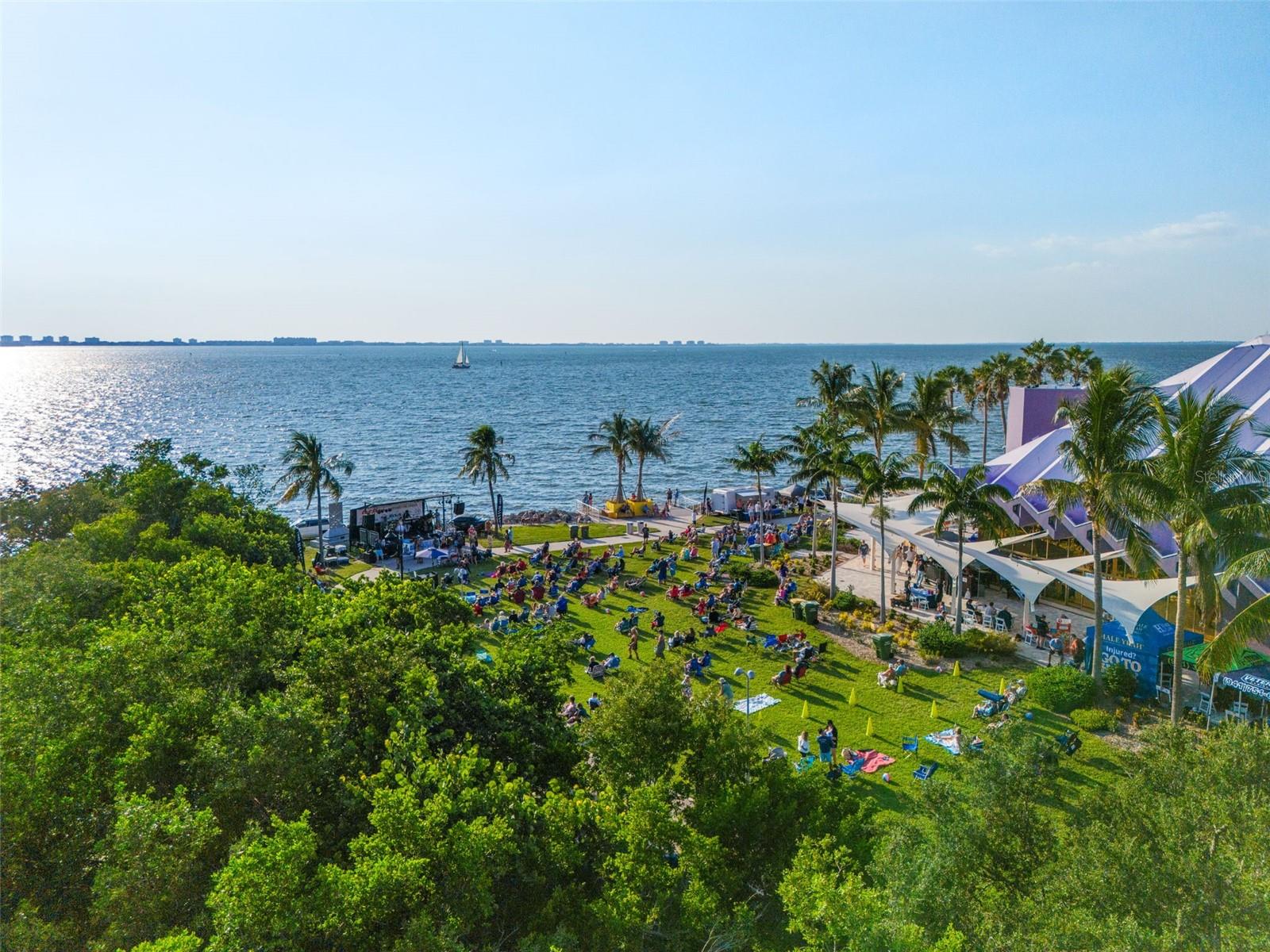 Image 91 of 100 For 888 Blvd Of The Arts  605