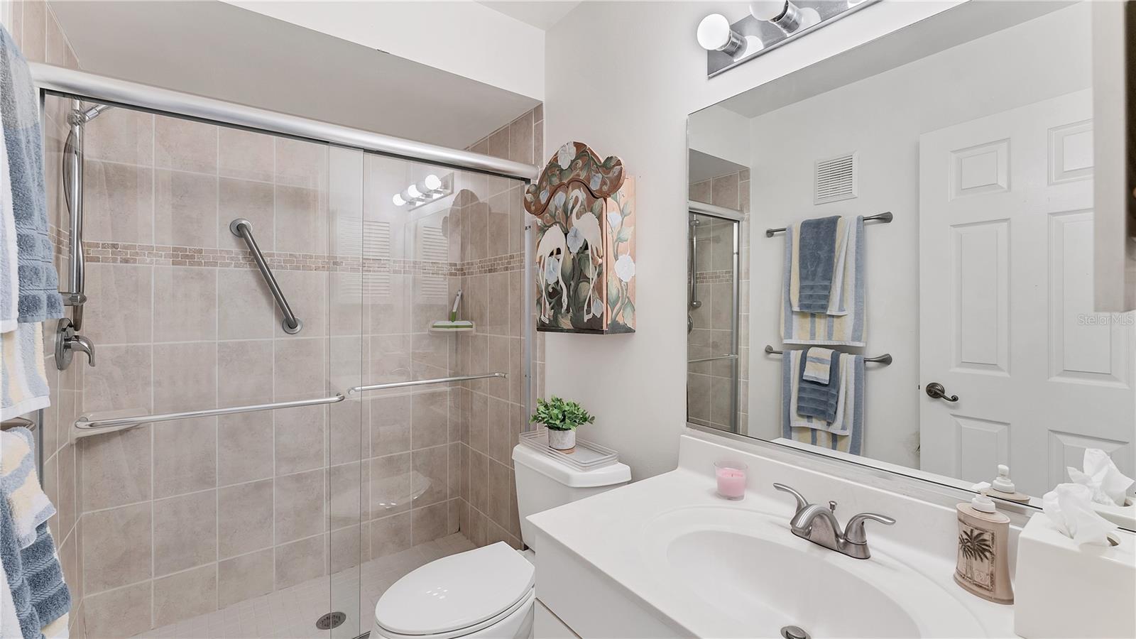 Image 20 of 54 For 983 Sandpiper Circle