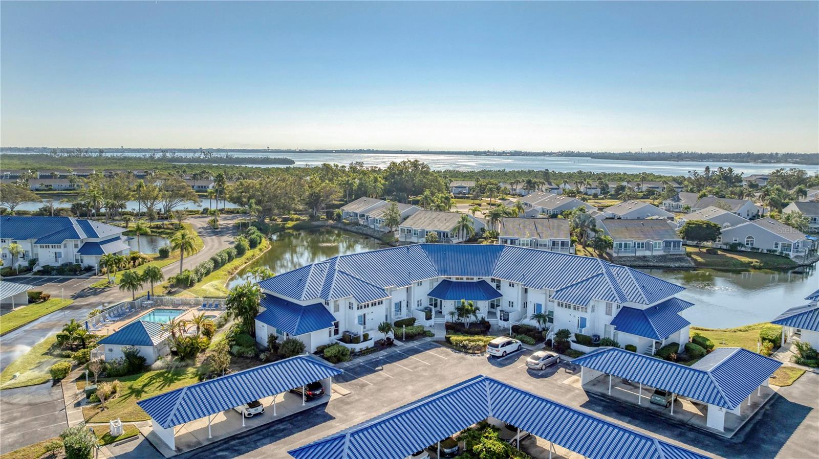 Image 32 of 54 For 983 Sandpiper Circle