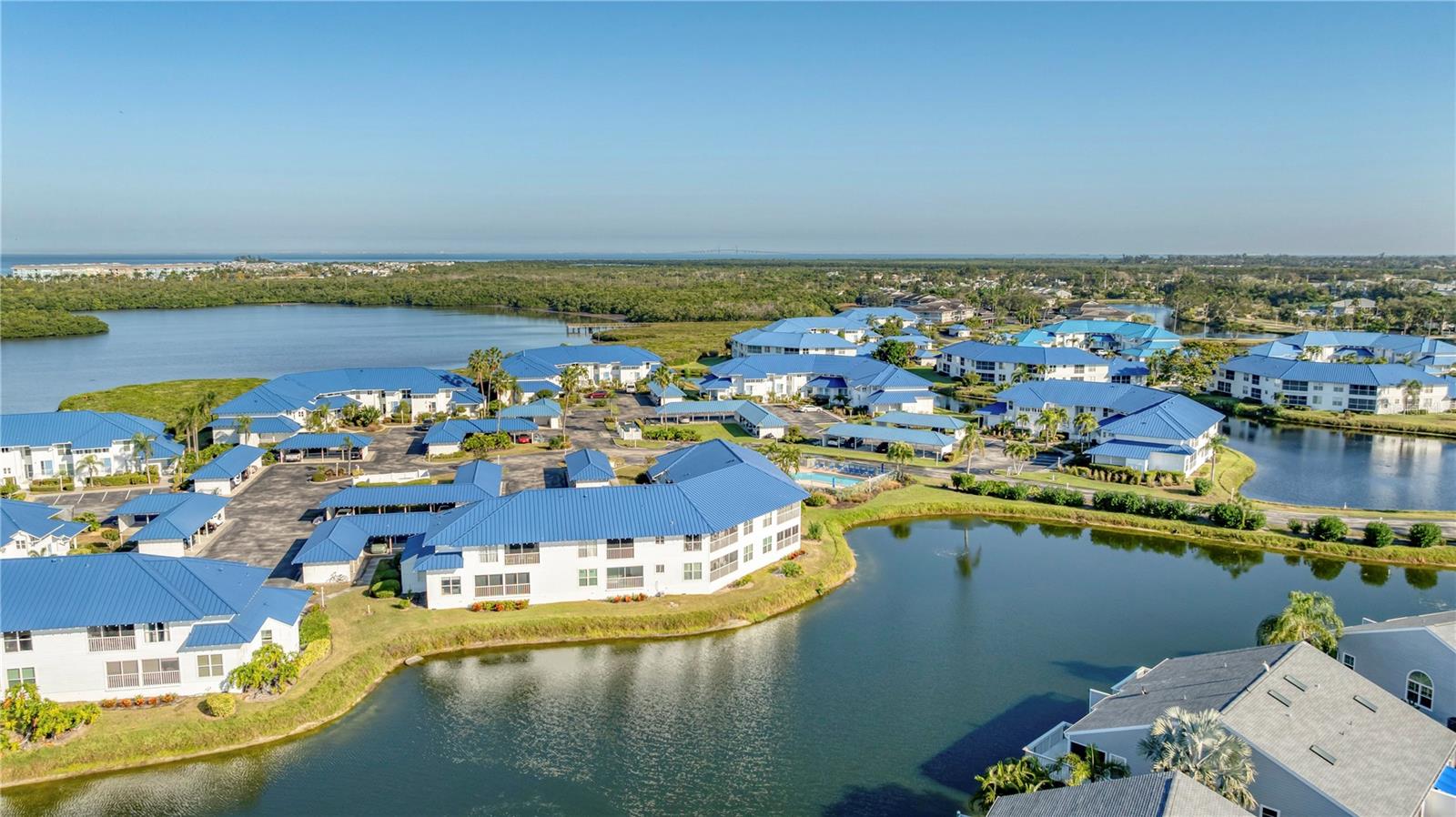 Image 36 of 54 For 983 Sandpiper Circle