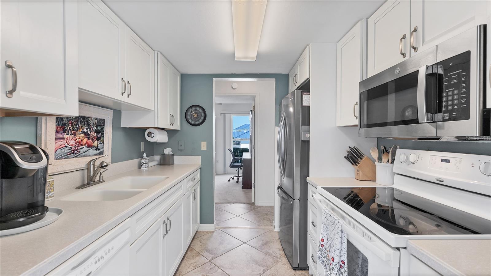 Image 9 of 54 For 983 Sandpiper Circle