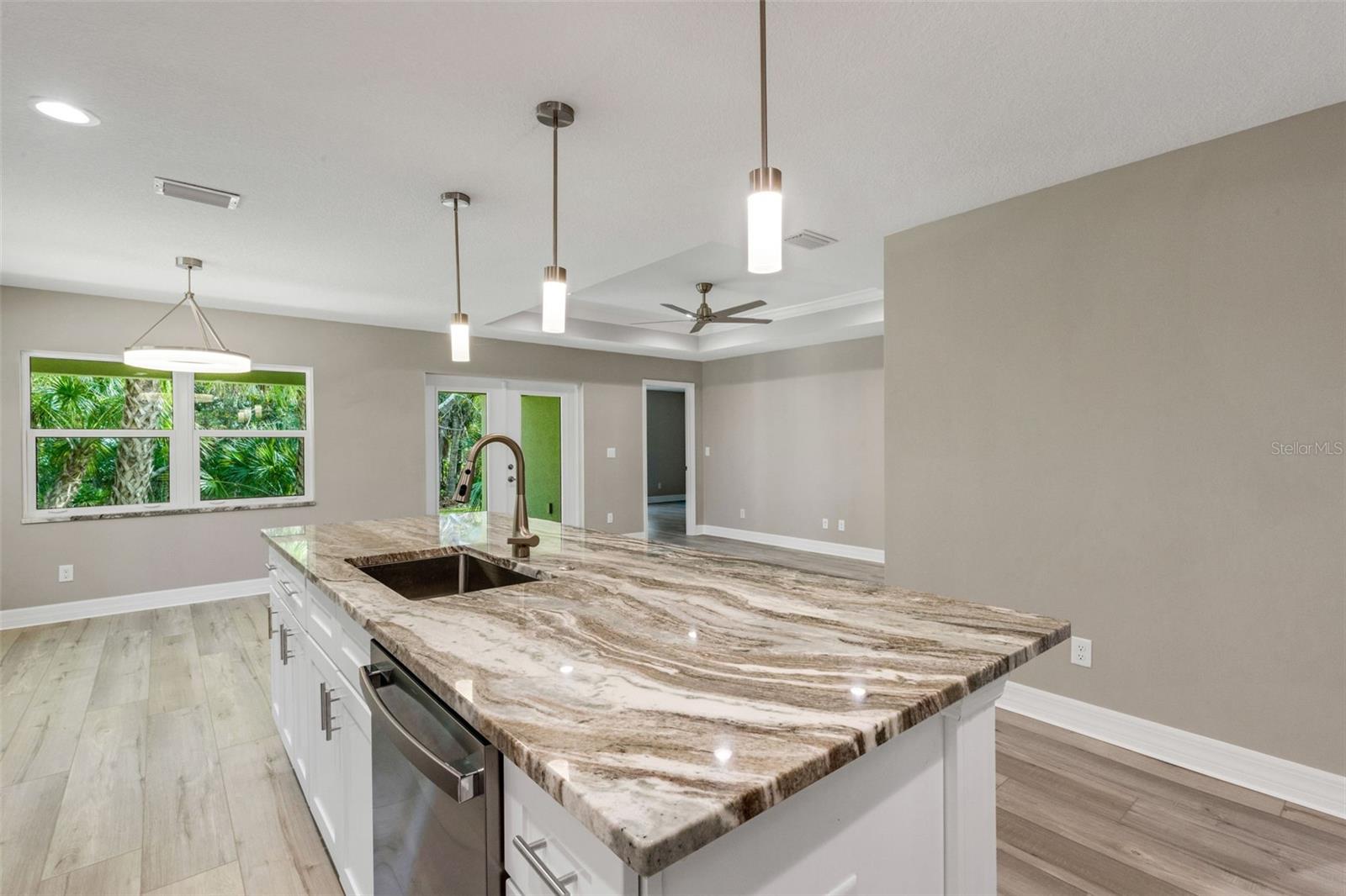 Image 11 of 46 For 1183 Cedar Avenue