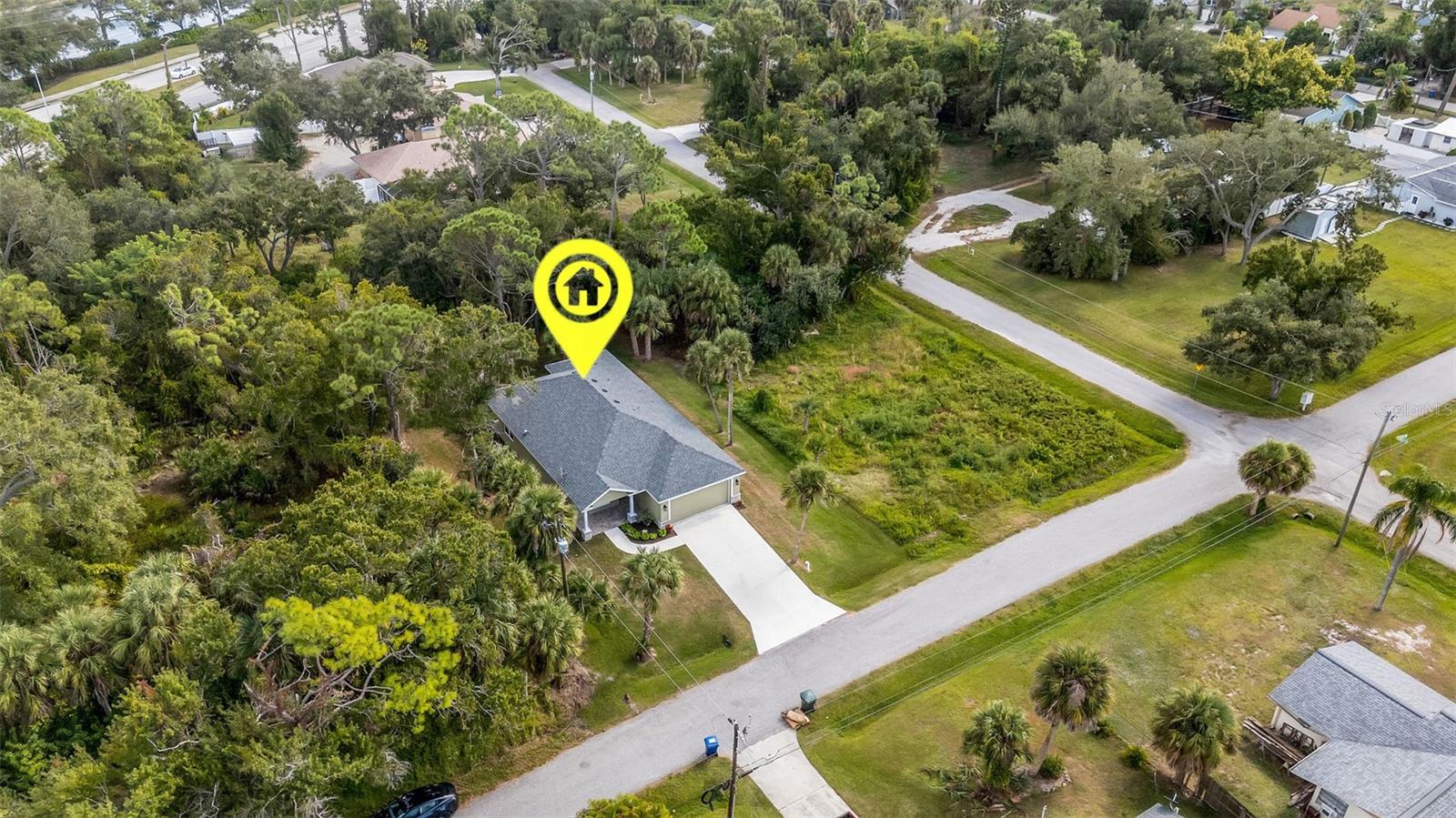 Image 12 of 46 For 1183 Cedar Avenue