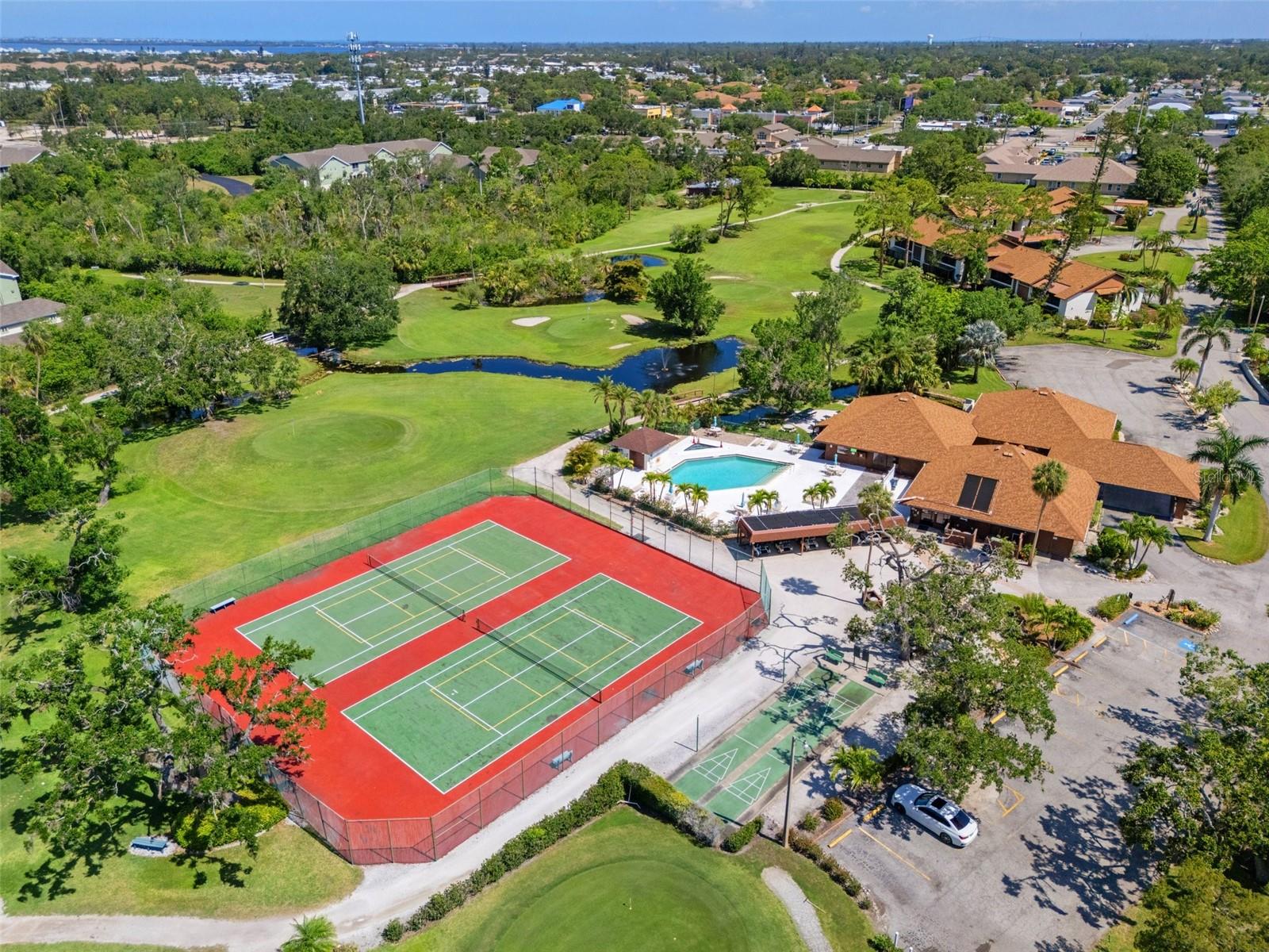 Image 35 of 50 For 6061 Fairway Lane 1411