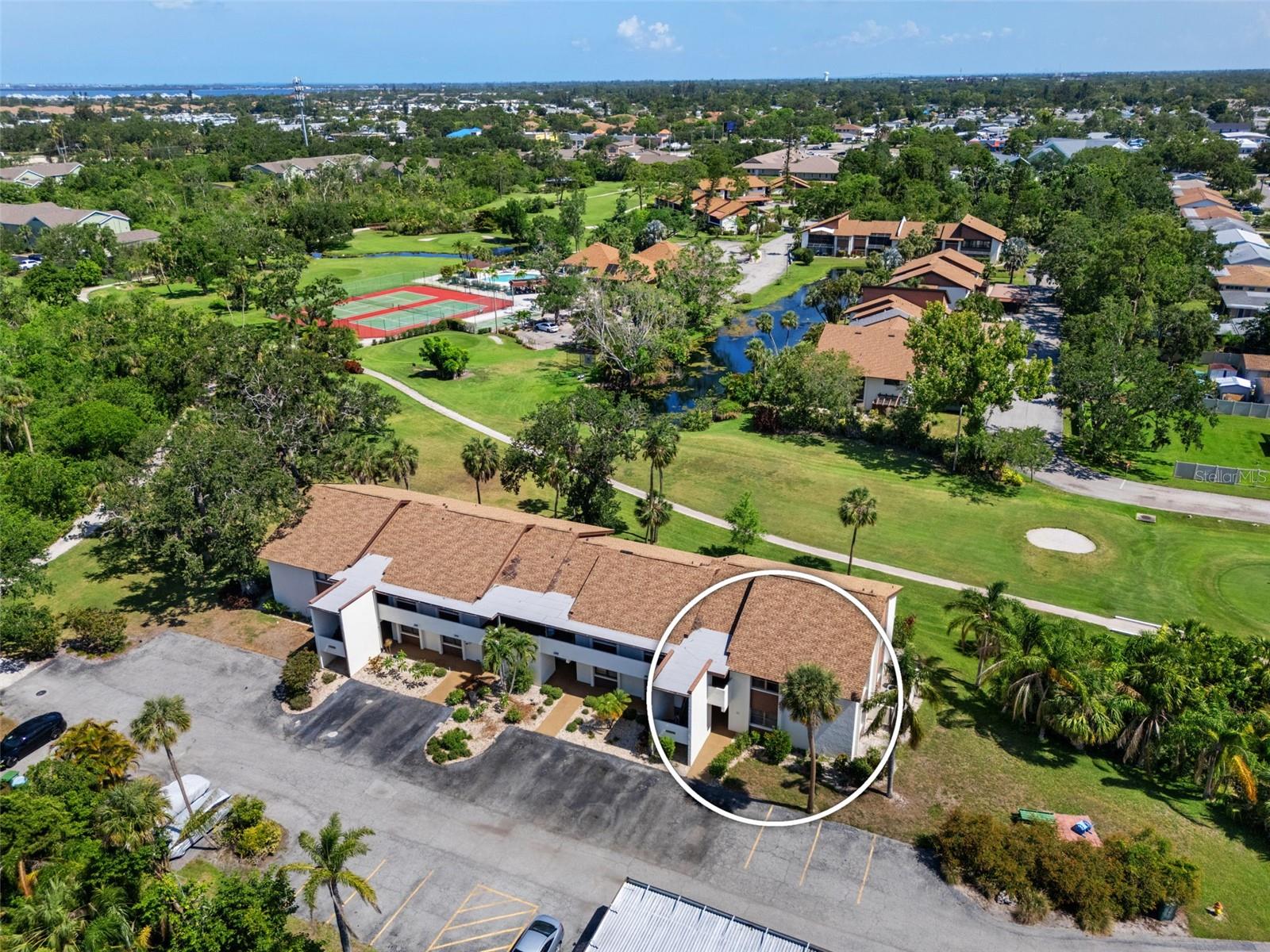 Image 7 of 50 For 6061 Fairway Lane 1411