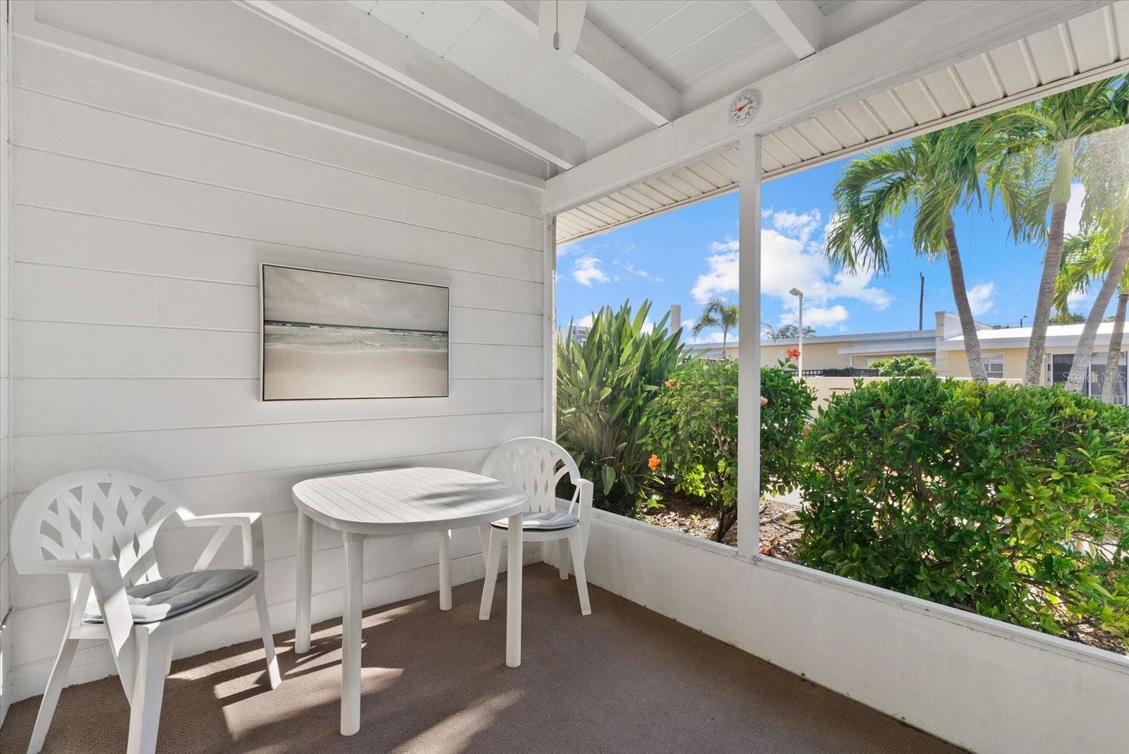 Image 18 of 45 For 6006 Midnight Pass Road 11