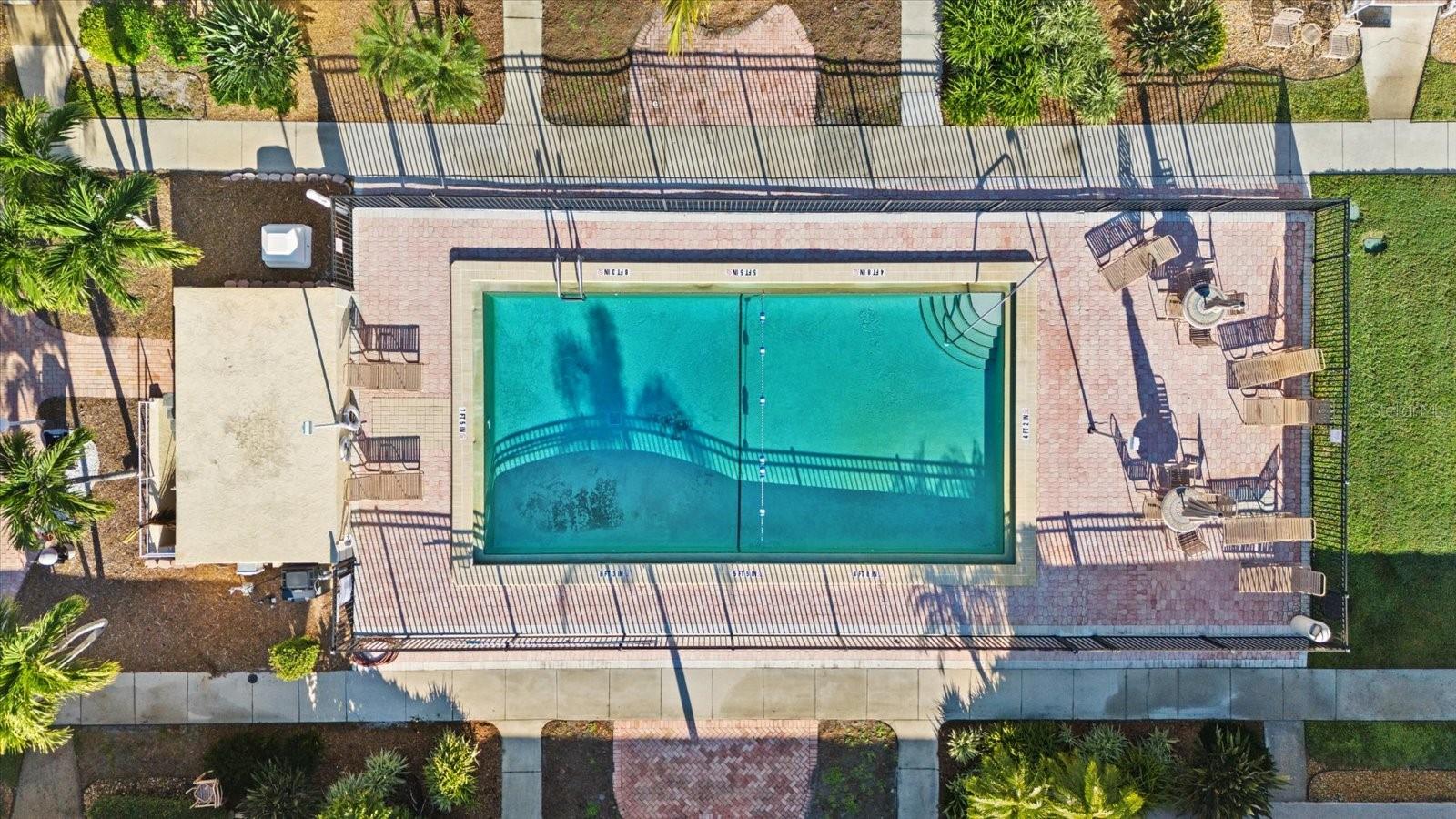 Image 30 of 45 For 6006 Midnight Pass Road 11