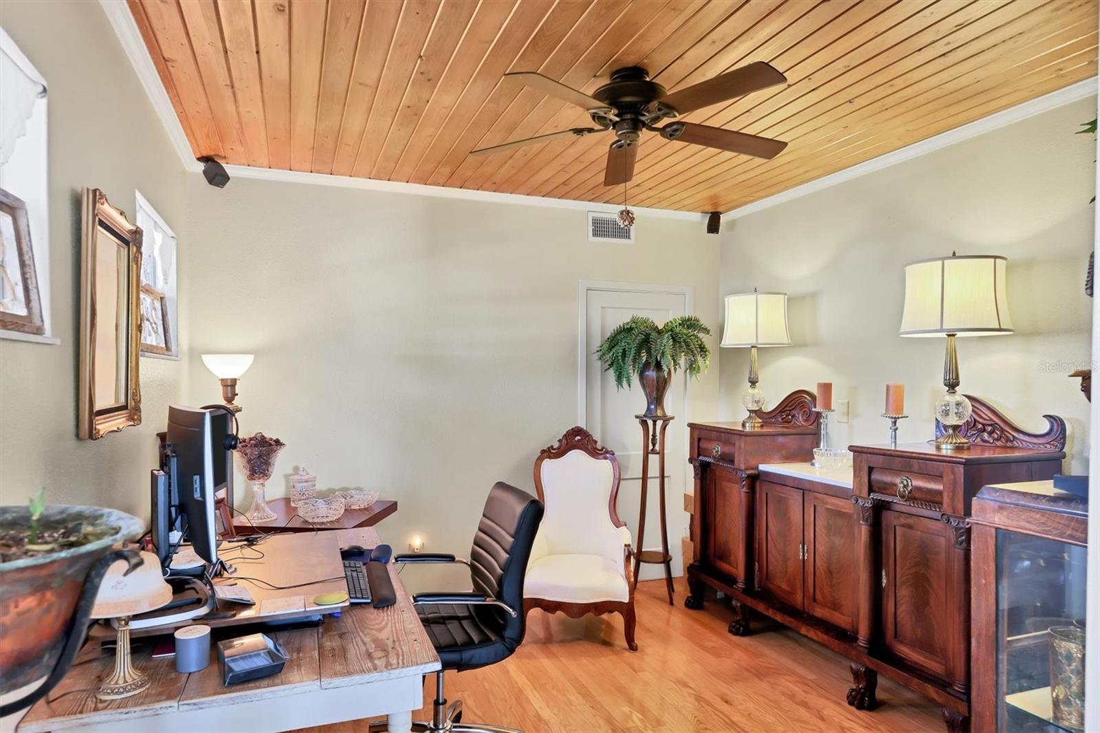 Image 10 of 44 For 401 28th Street W