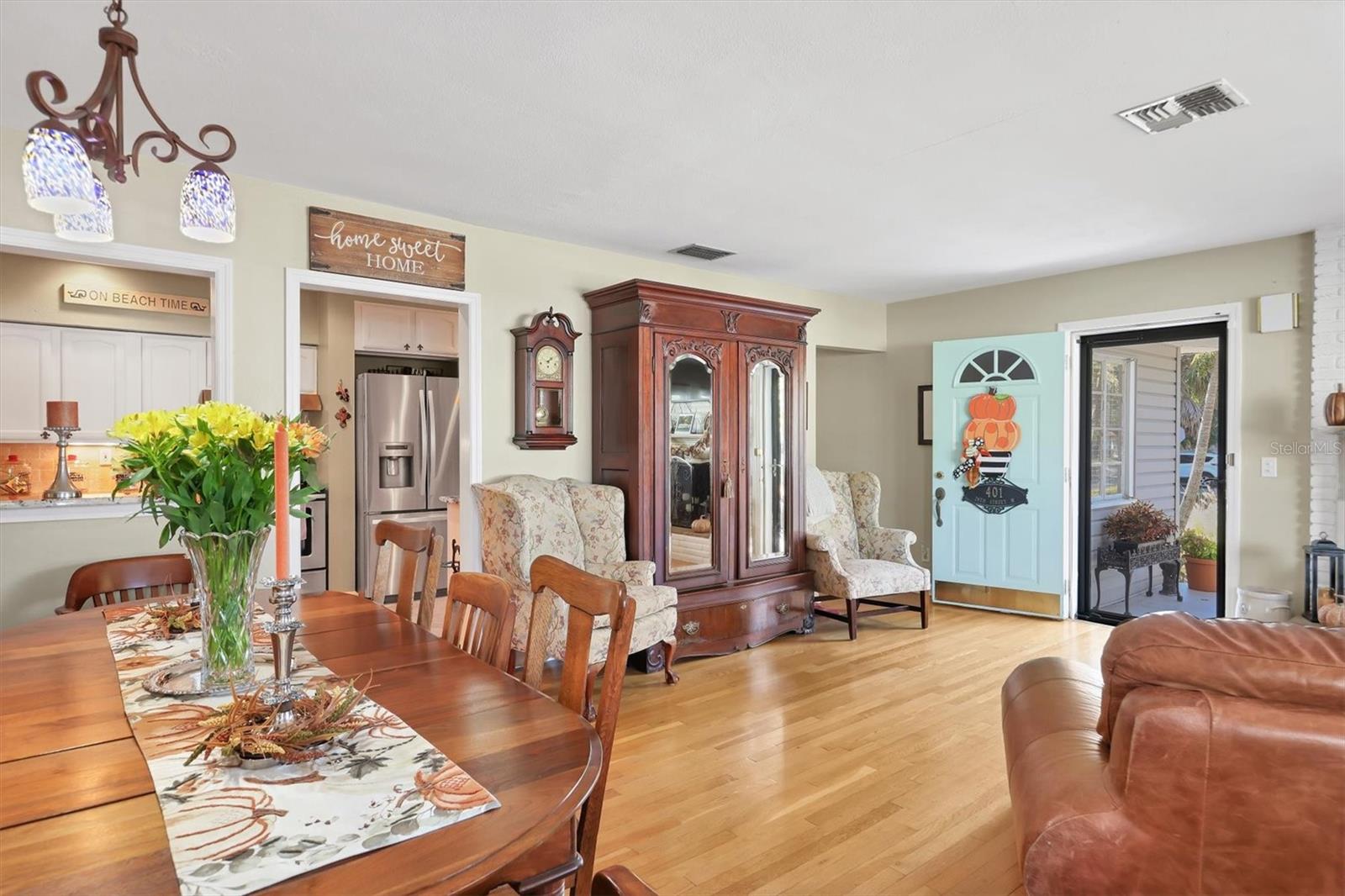 Image 11 of 44 For 401 28th Street W