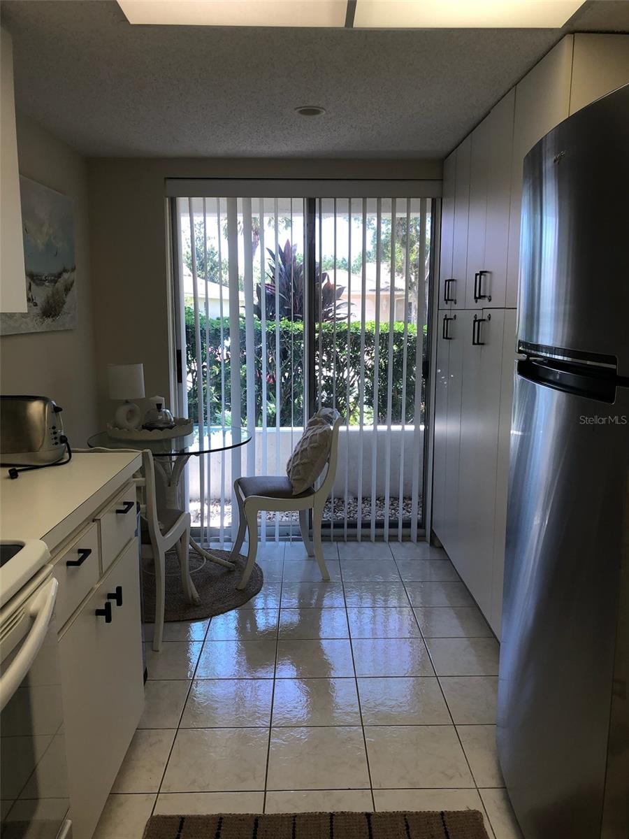 Image 10 of 44 For 5226 Marsh Field Lane 11