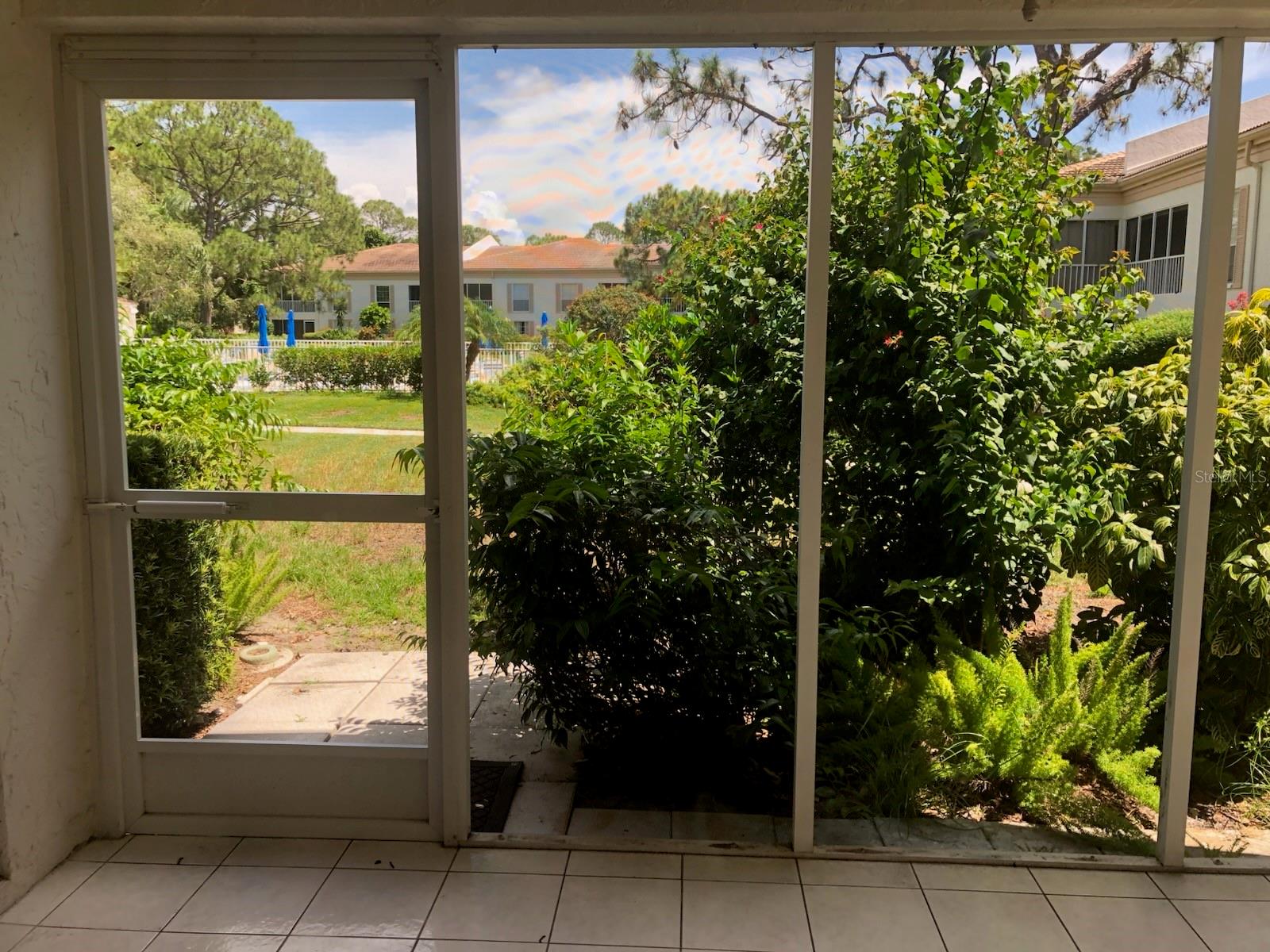 Image 3 of 44 For 5226 Marsh Field Lane 11