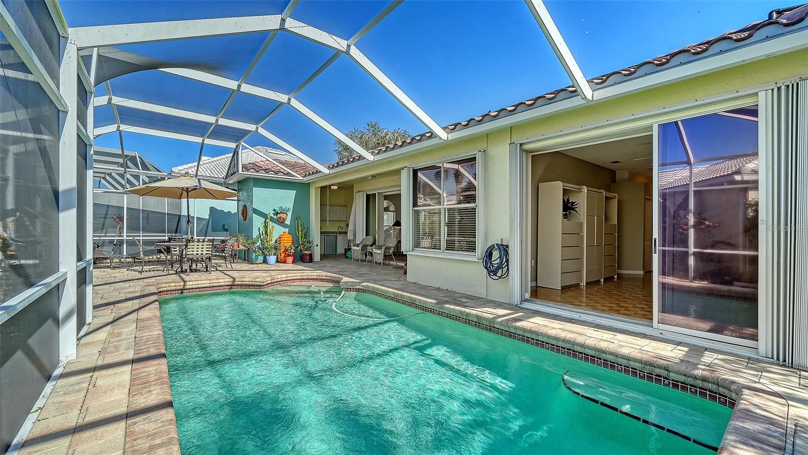 Image 12 of 51 For 6828 Avenida Marbella