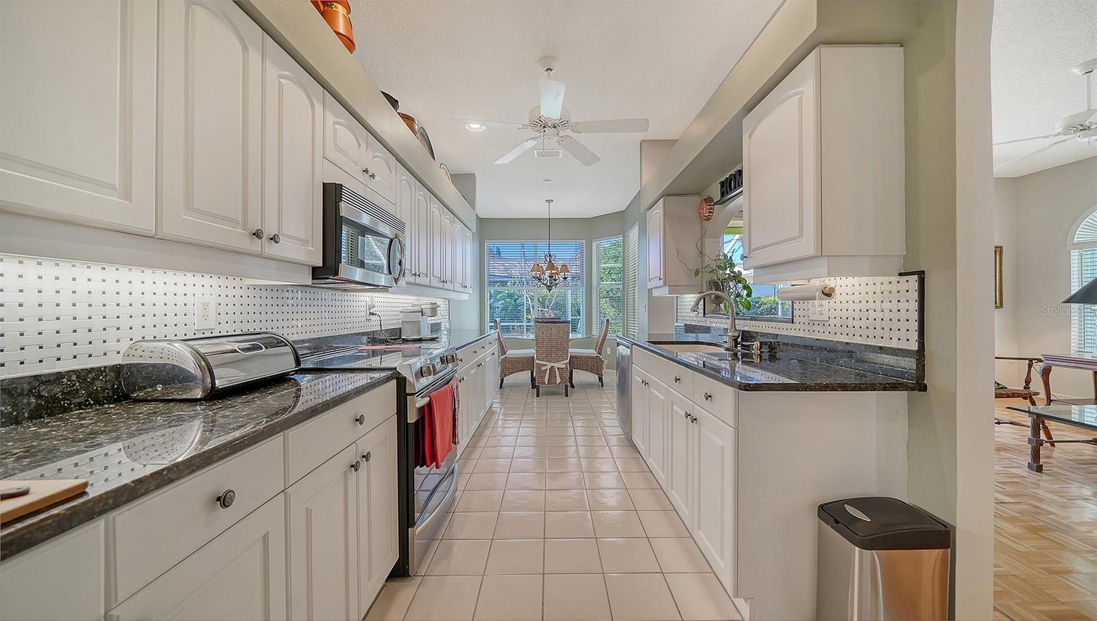 Image 20 of 51 For 6828 Avenida Marbella