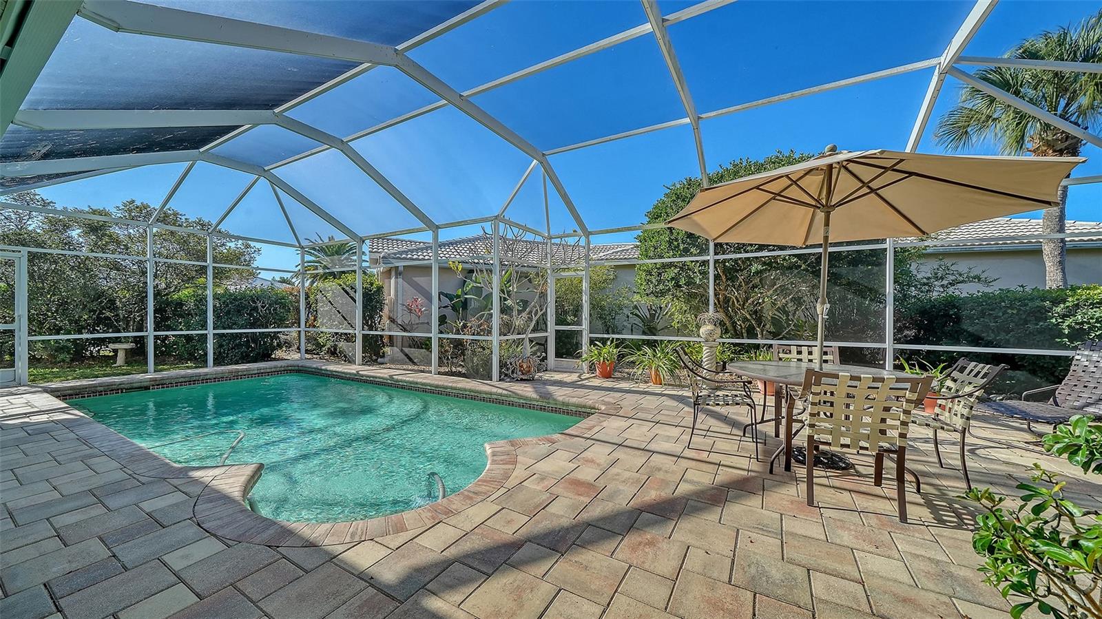 Image 38 of 51 For 6828 Avenida Marbella