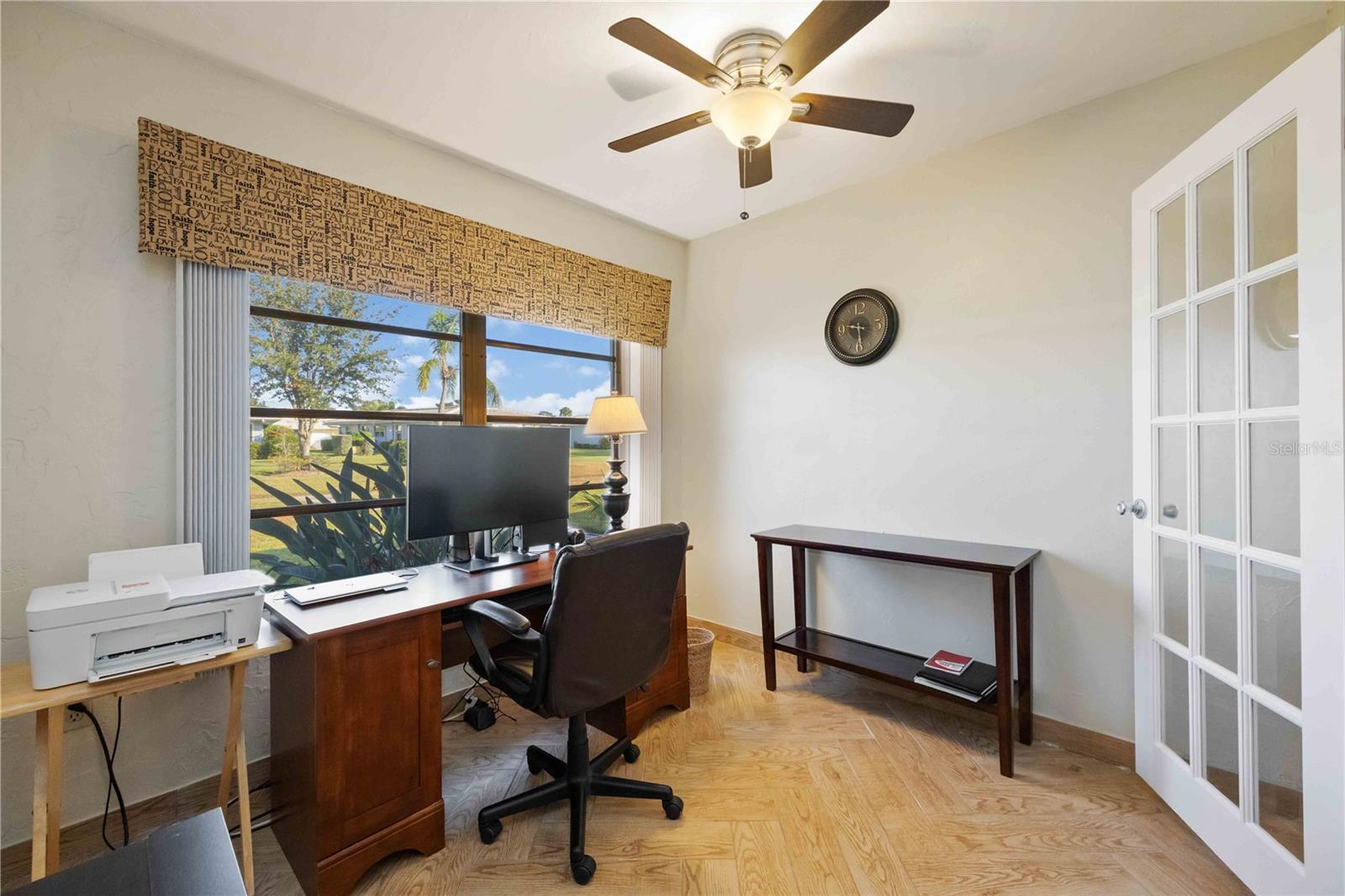 Image 16 of 20 For 3713 Somerville Drive 1512