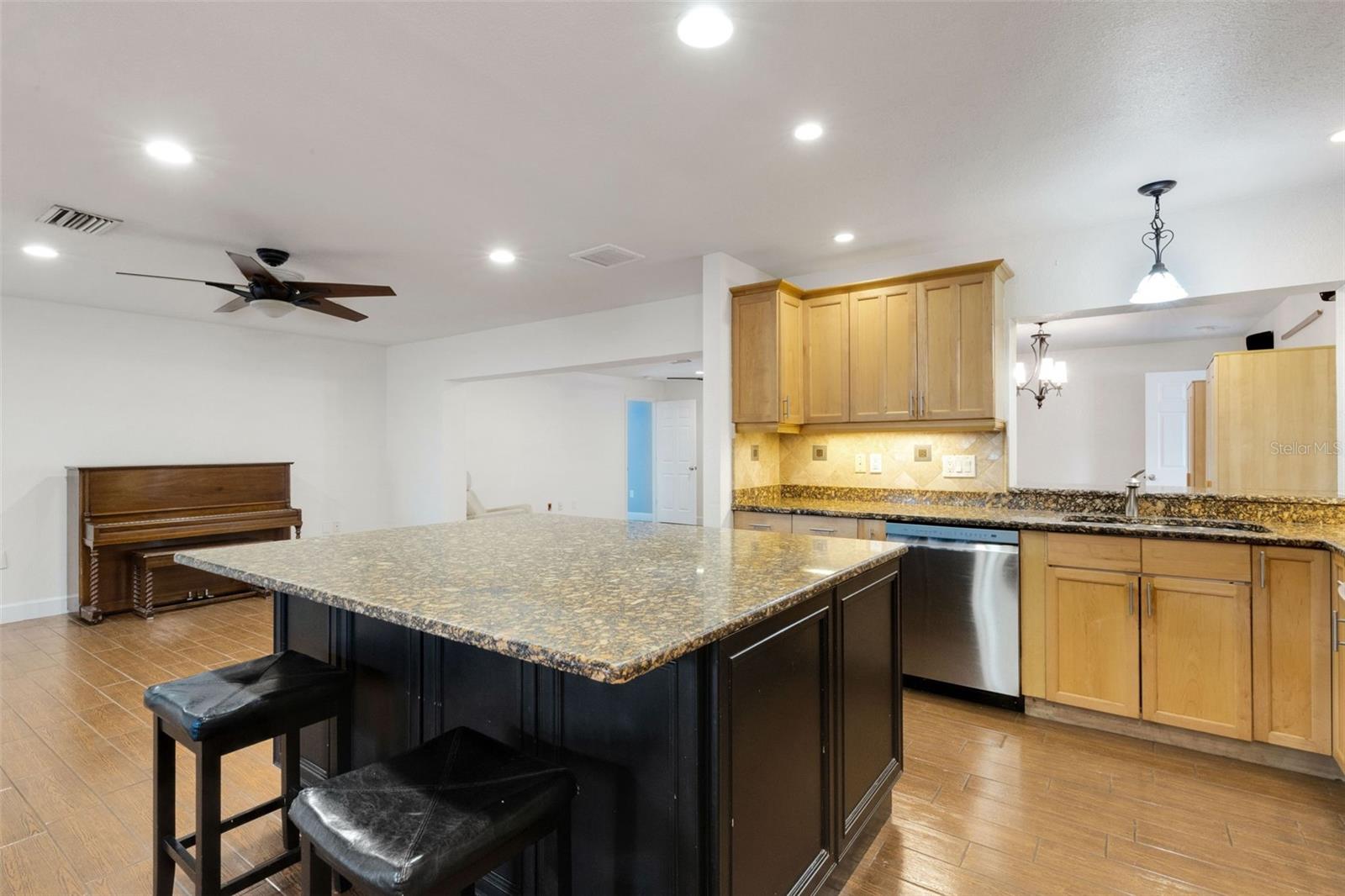 Image 11 of 70 For 4324 Eastwood Drive