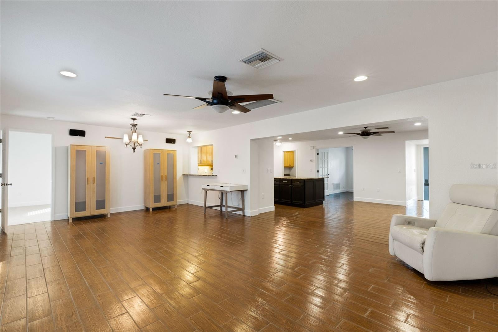 Image 18 of 70 For 4324 Eastwood Drive